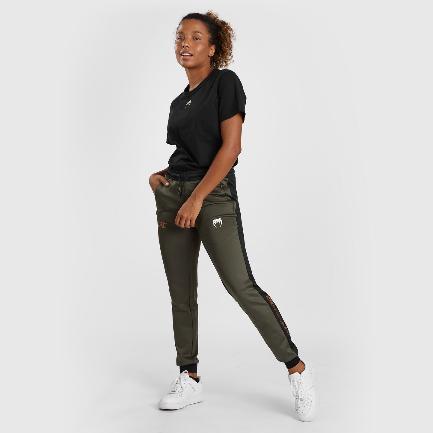 UFC Adrenaline by Venum Fight Week Performance-Jogginghose für Frauen - Khaki/Bronze