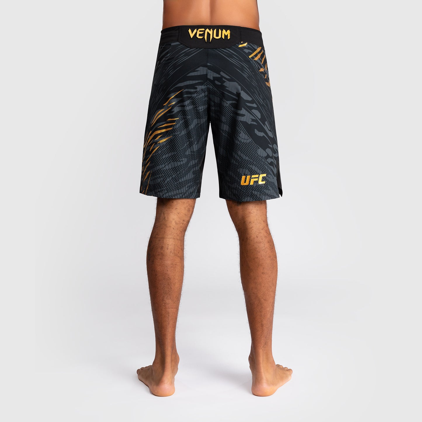 UFC Fusion by Venum Personalized Authentic Fight Night Herren Fight Short - Long Fit - Champion