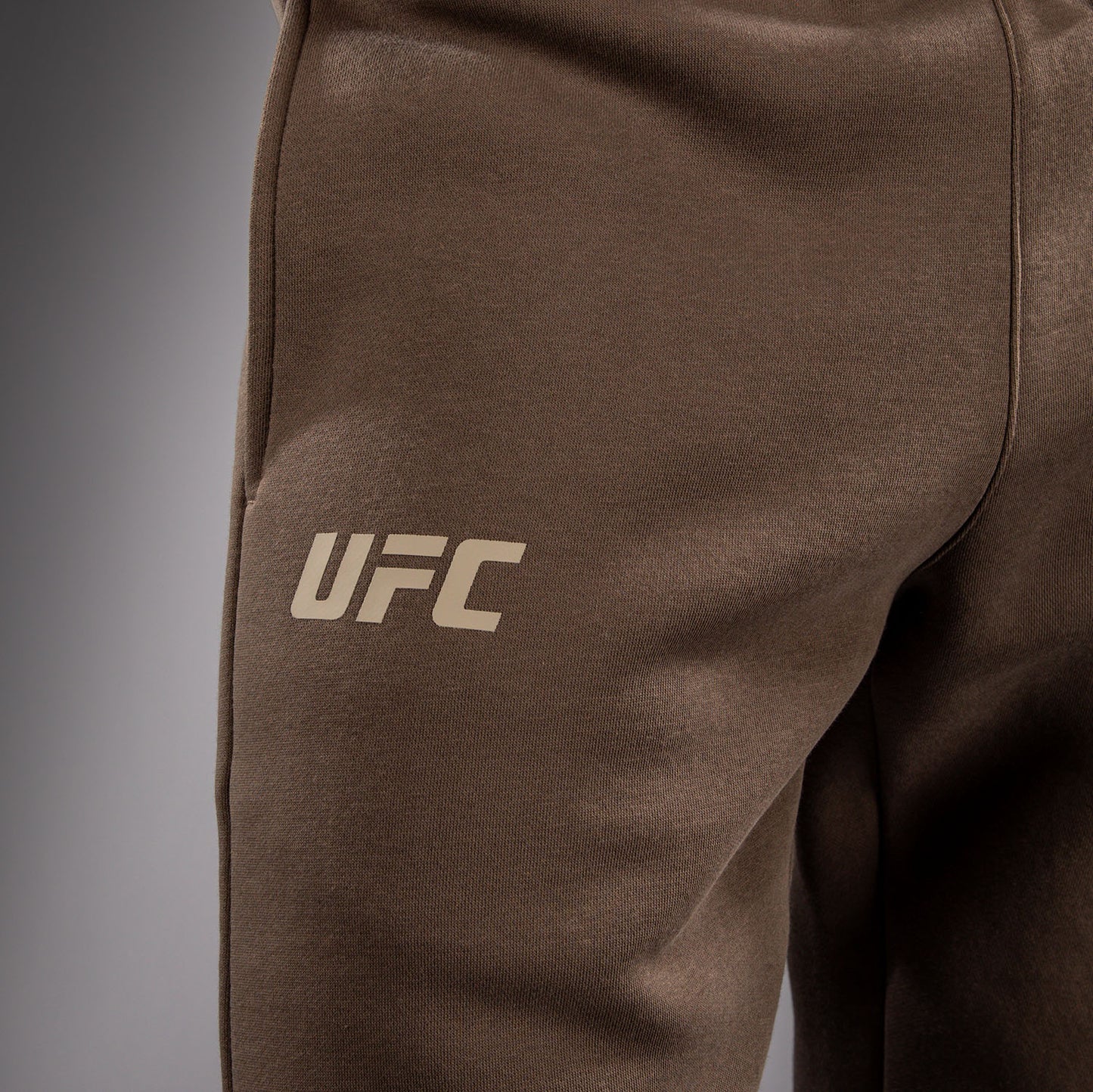 Venum UFC Unity by Venum Authentic Fight Week Herren-Baumwollhose - Braun