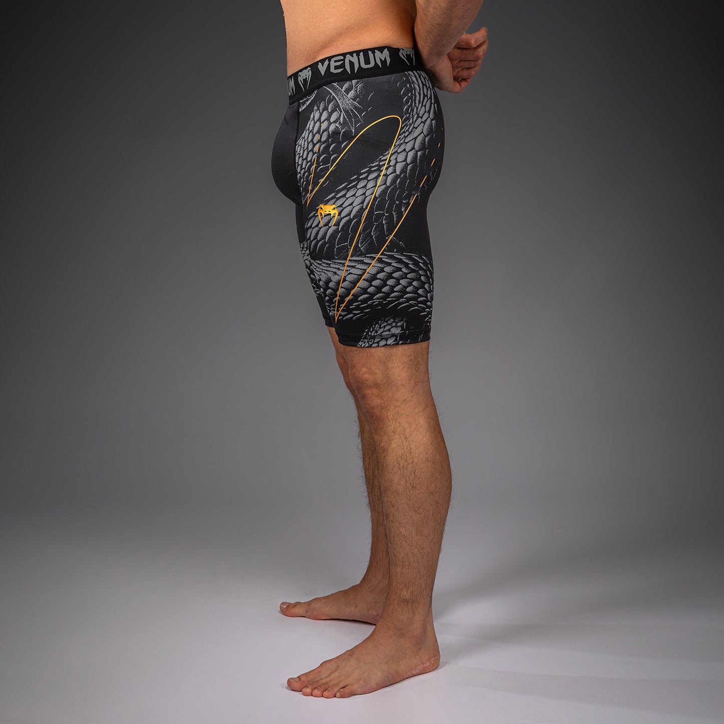 Venum Matupa Kompressionsshort - Schwarz/Grau/Gold