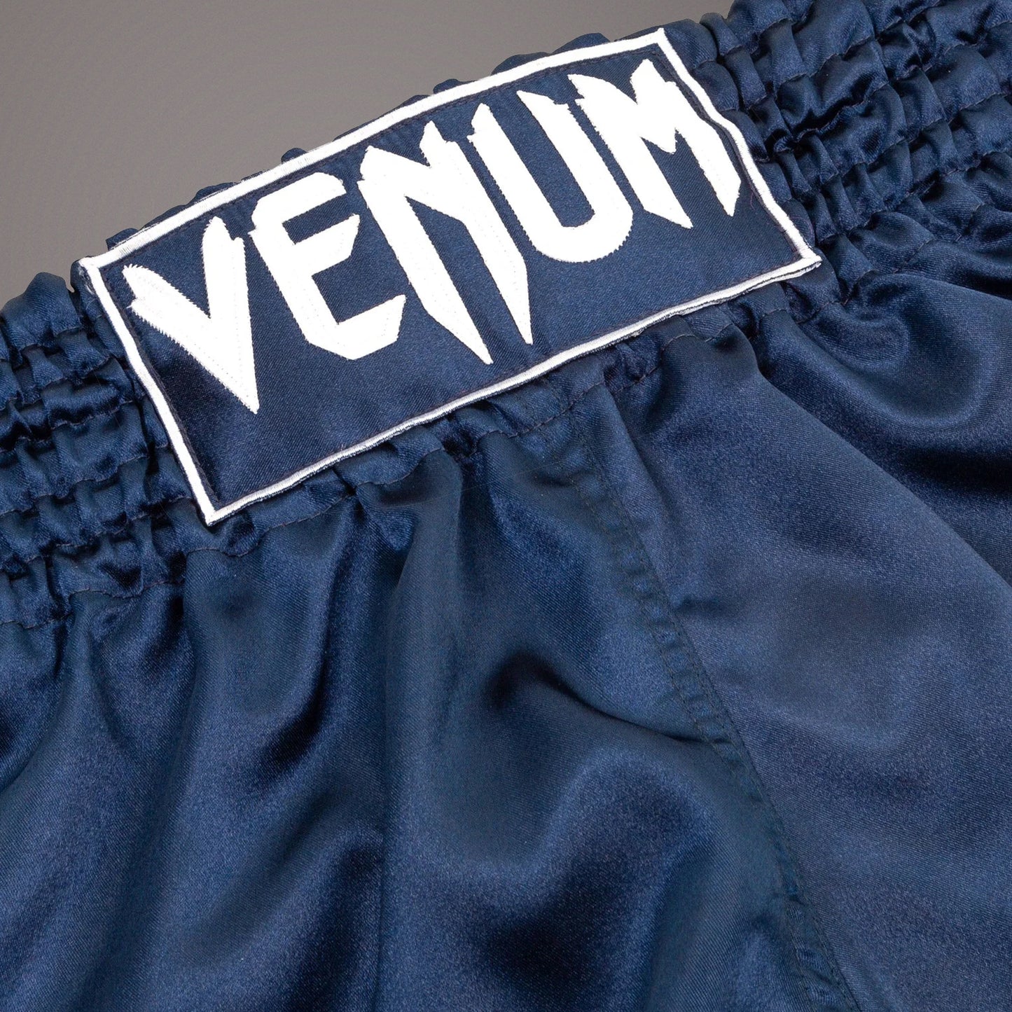 Venum Classic Shorts Muay Thai  - Marineblau/Weiß