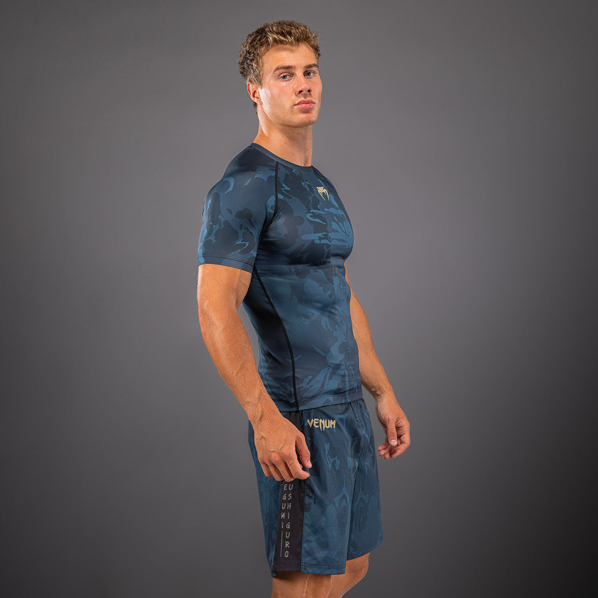 Jujutsu Kaisen x Venum Fushiguro Kurzarm Rashguard – Ozeanblau