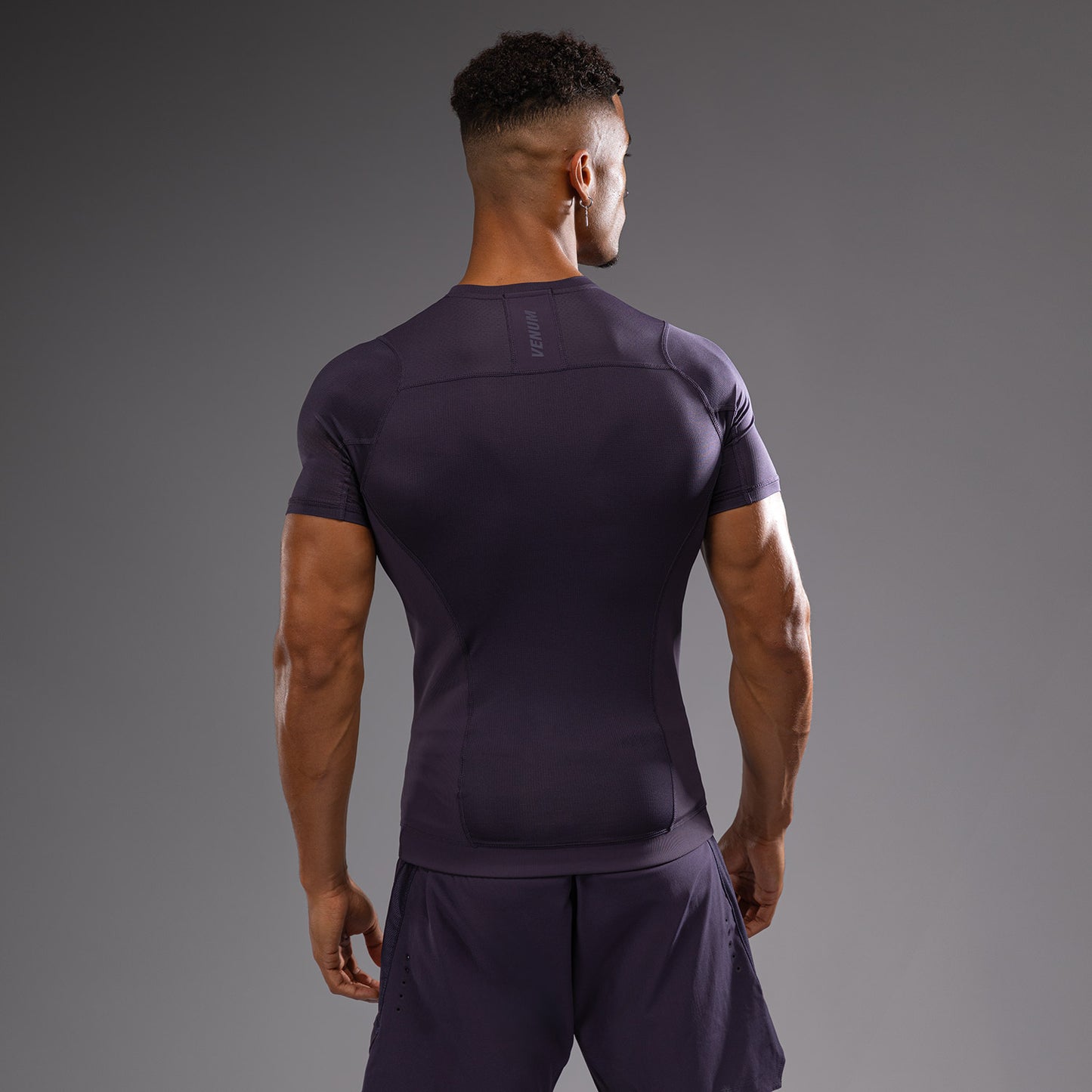 Venum G-Fit Air Herren Kurzarm Rashguard - Tiefpurpur