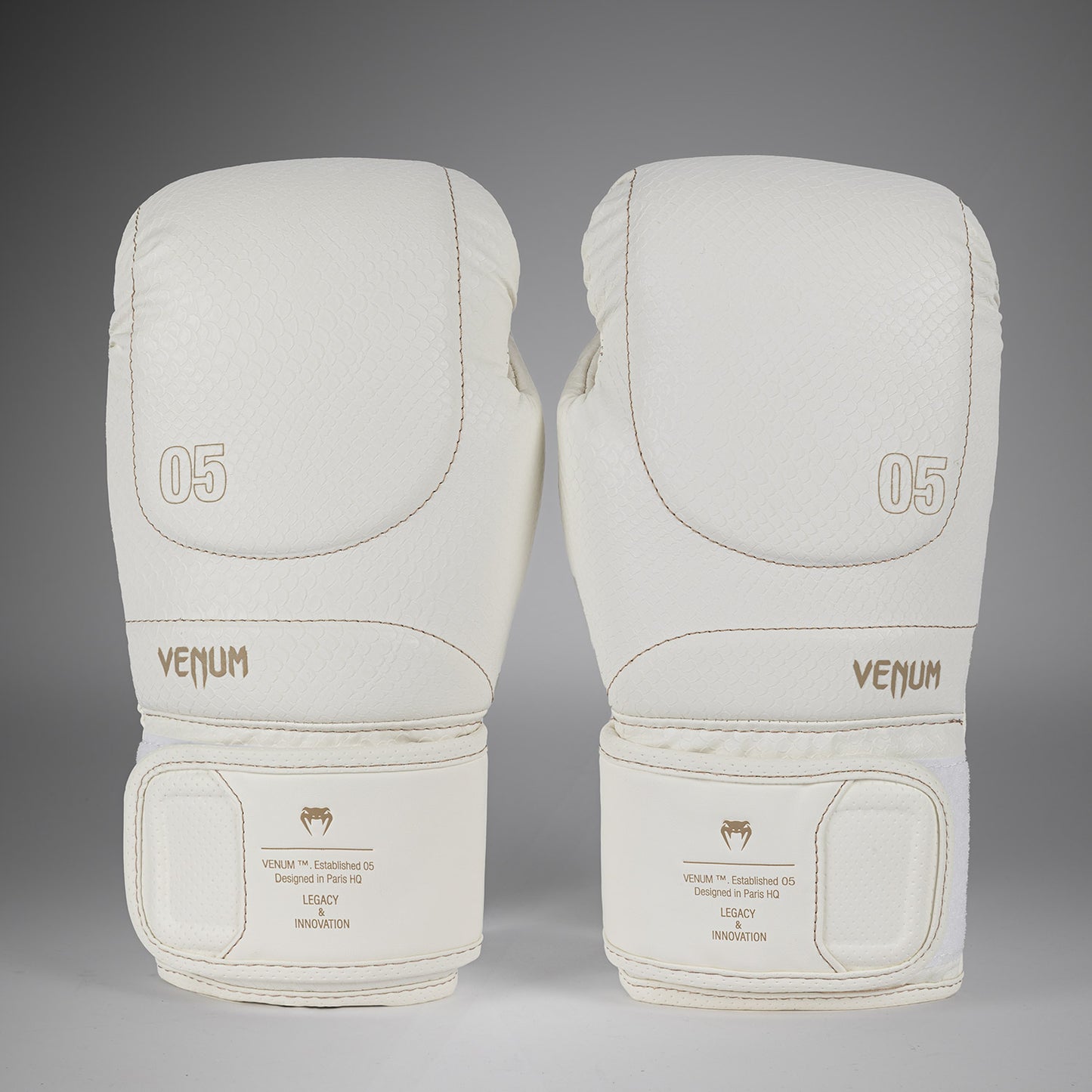 Venum Impact Evo Scales Boxhandschuhe – Elfenbein