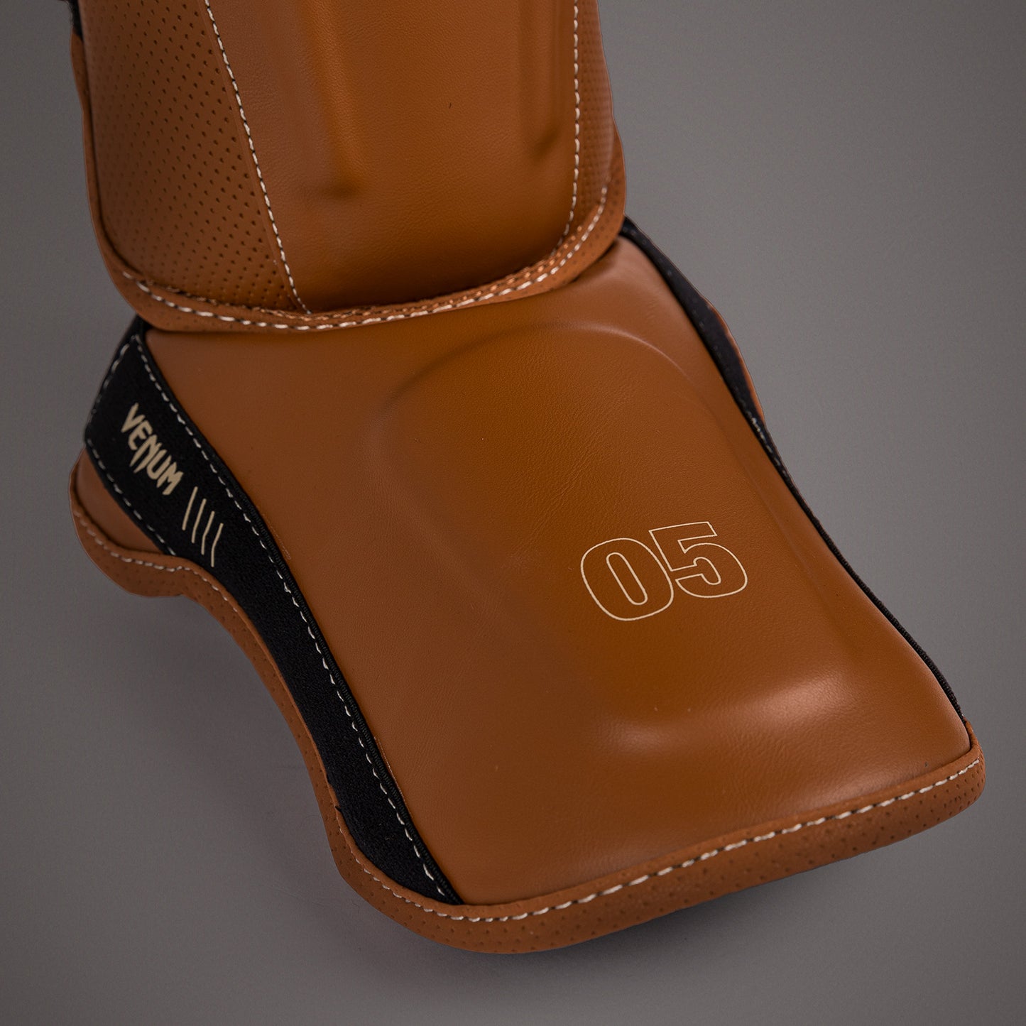 Venum Impact Evo Schienbeinschoner - Havana