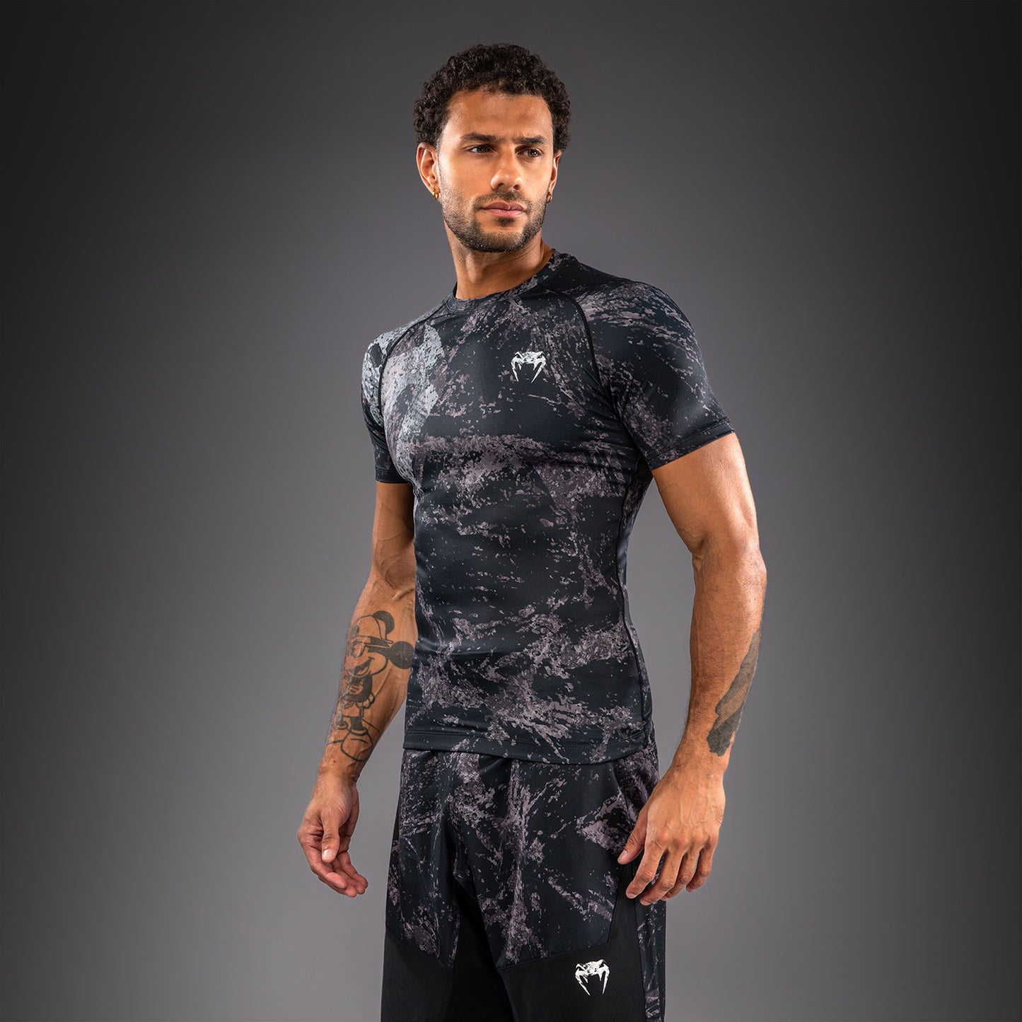 Venum Rage & Workout Kurzarm-Rashguard - Schwarz/Grau