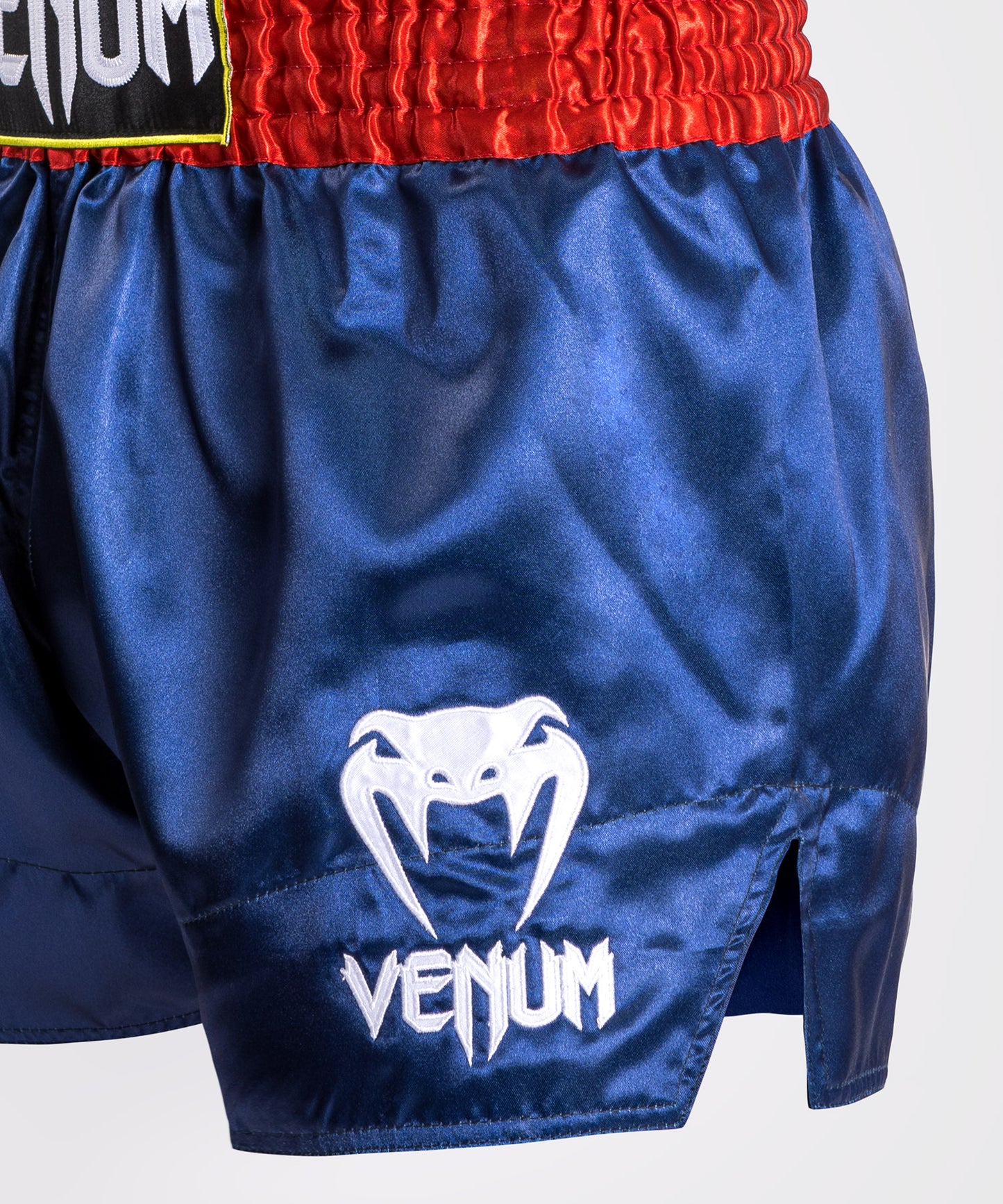 Venum Klassisch - Muay Thaï Short - Blau/Rot/Weiß