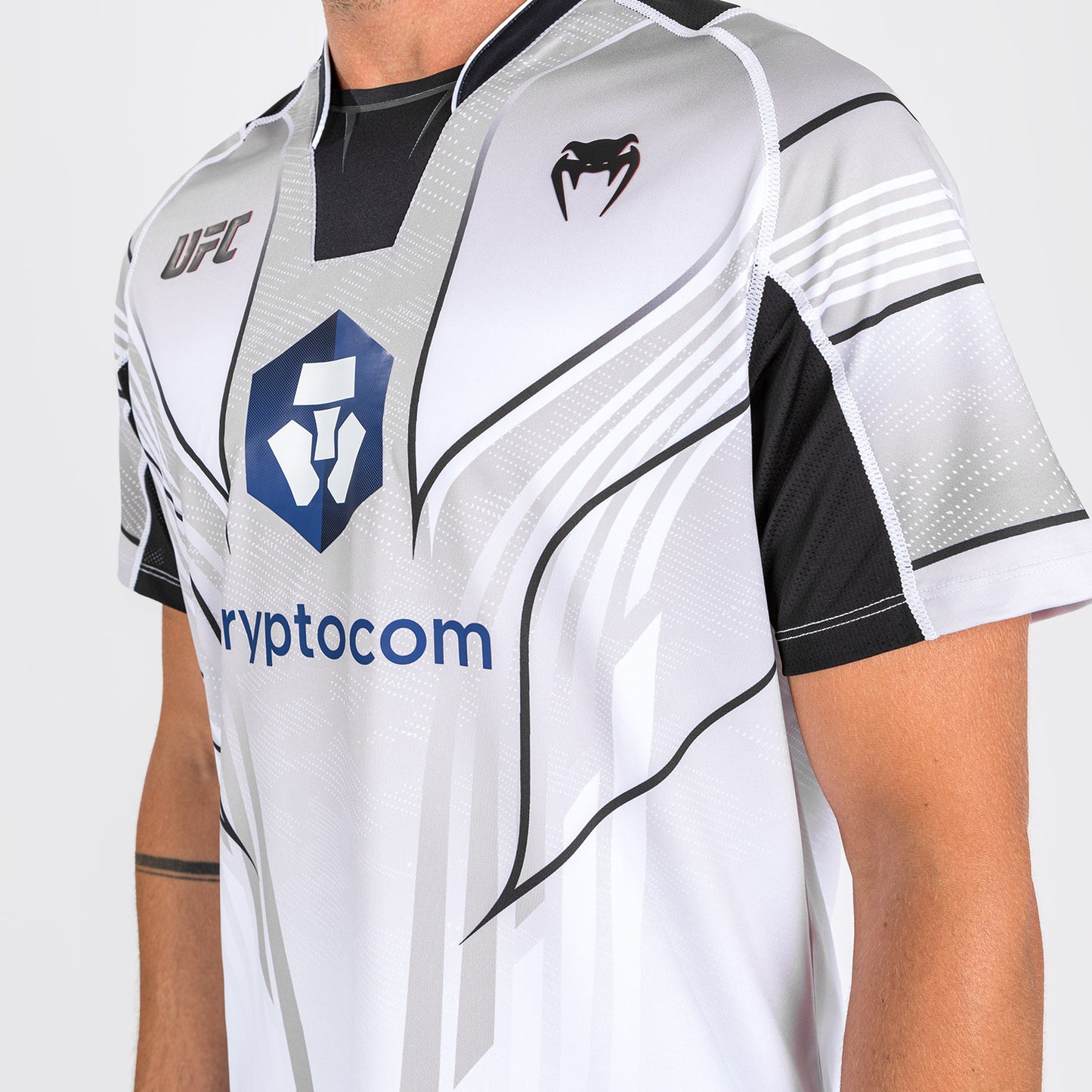 UFC Venum Authentic Fight Night 2.0 Männer Walkout Jersey - weiß