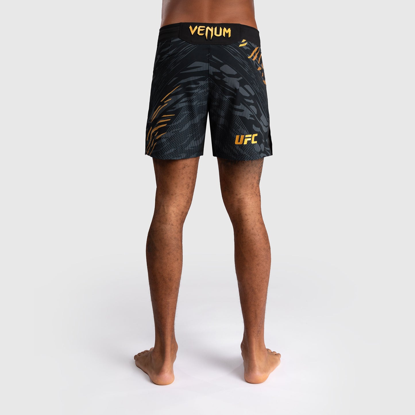 UFC Fusion by Venum Personalized Authentic Fight Night Herren Fight Short - Short Fit - Champion