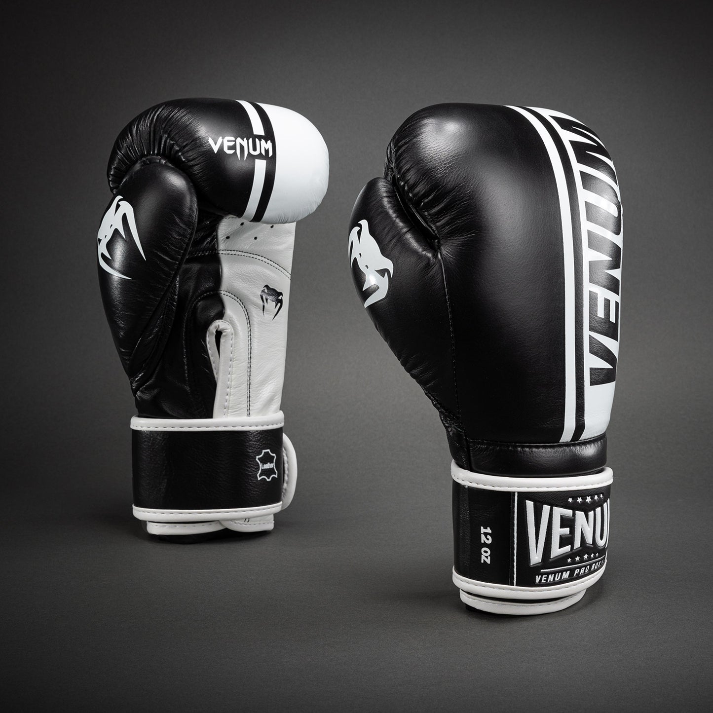 Venum Shield Pro Boxhandschuhe mit Klettverschluss - Schwarz/Weiß