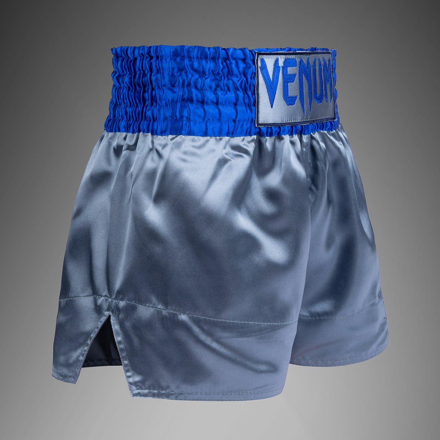 Venum Classic Muay Thai Shorts - Grau