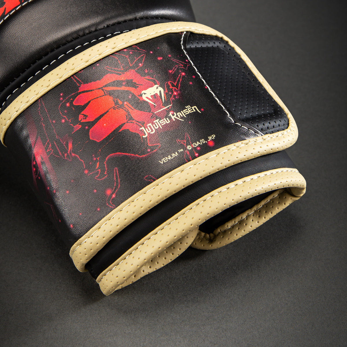Jujutsu Kaisen x Venum Itadori Boxhandschuhe – Schwarz/Rot