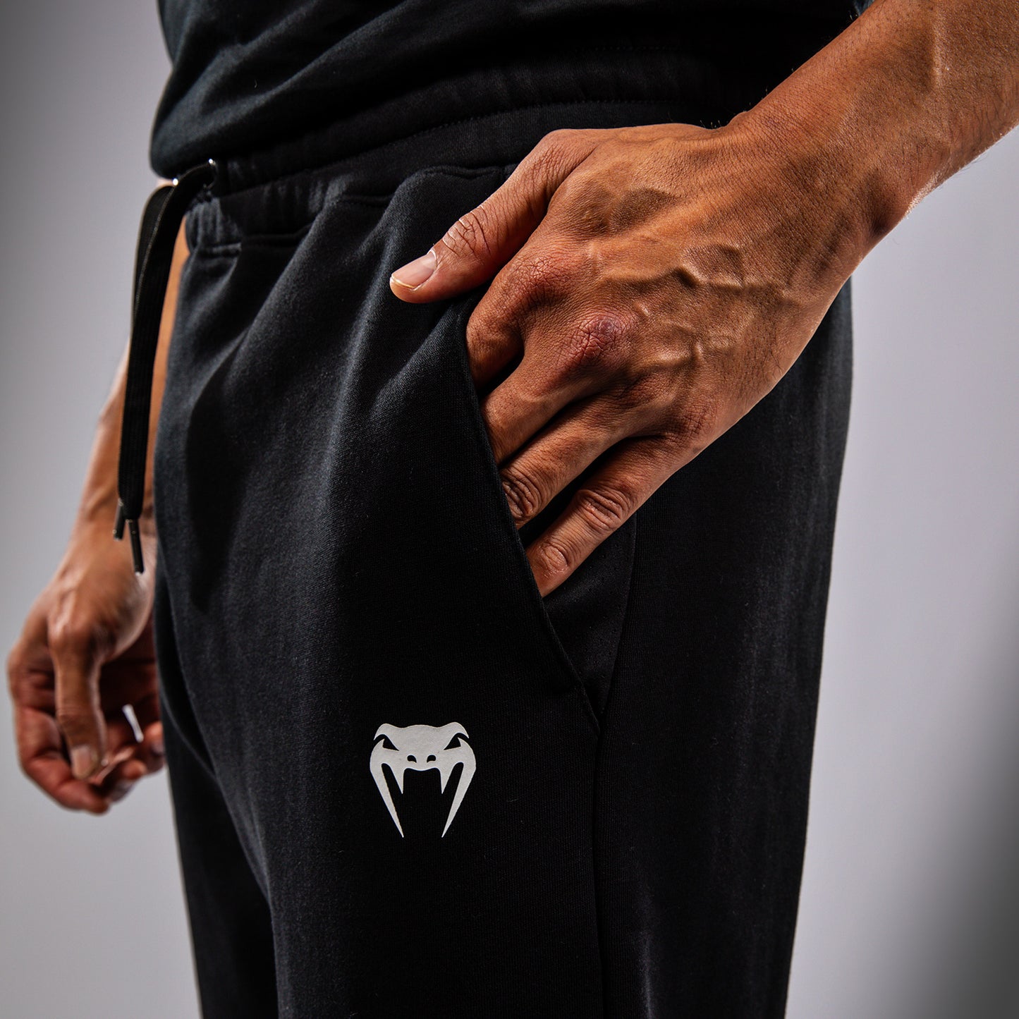 UFC Fusion by Venum Replica Herren Hose - Schwarz