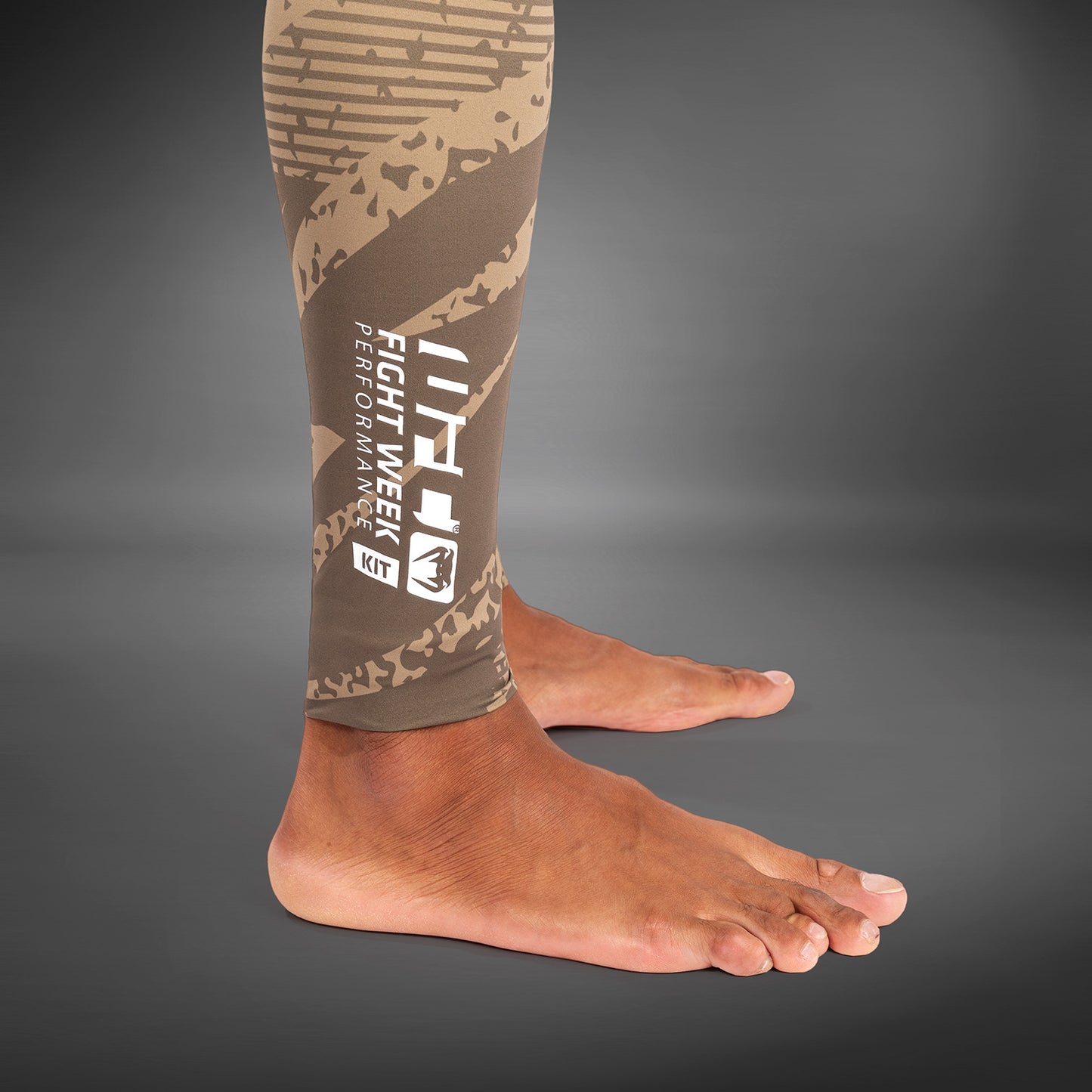 UFC Adrenaline by Venum Fight Week Performance Herren-Tight - Desert Camo