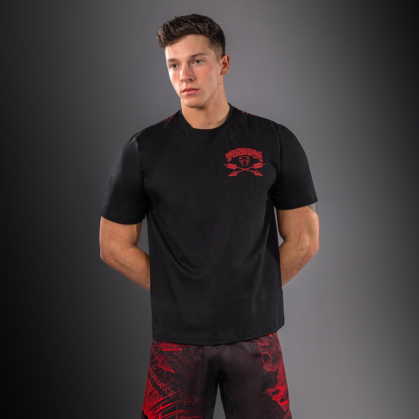 Venum Wolf Atak T-Shirt – Schwarz/Rot