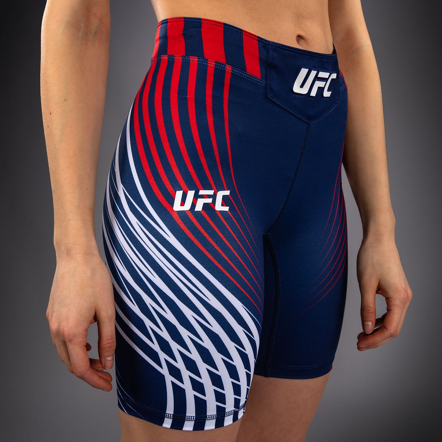 Official UFC Freedom 250 by Venum Authentic Vale Tudo Shorts im Long Fit für Damen - Blau