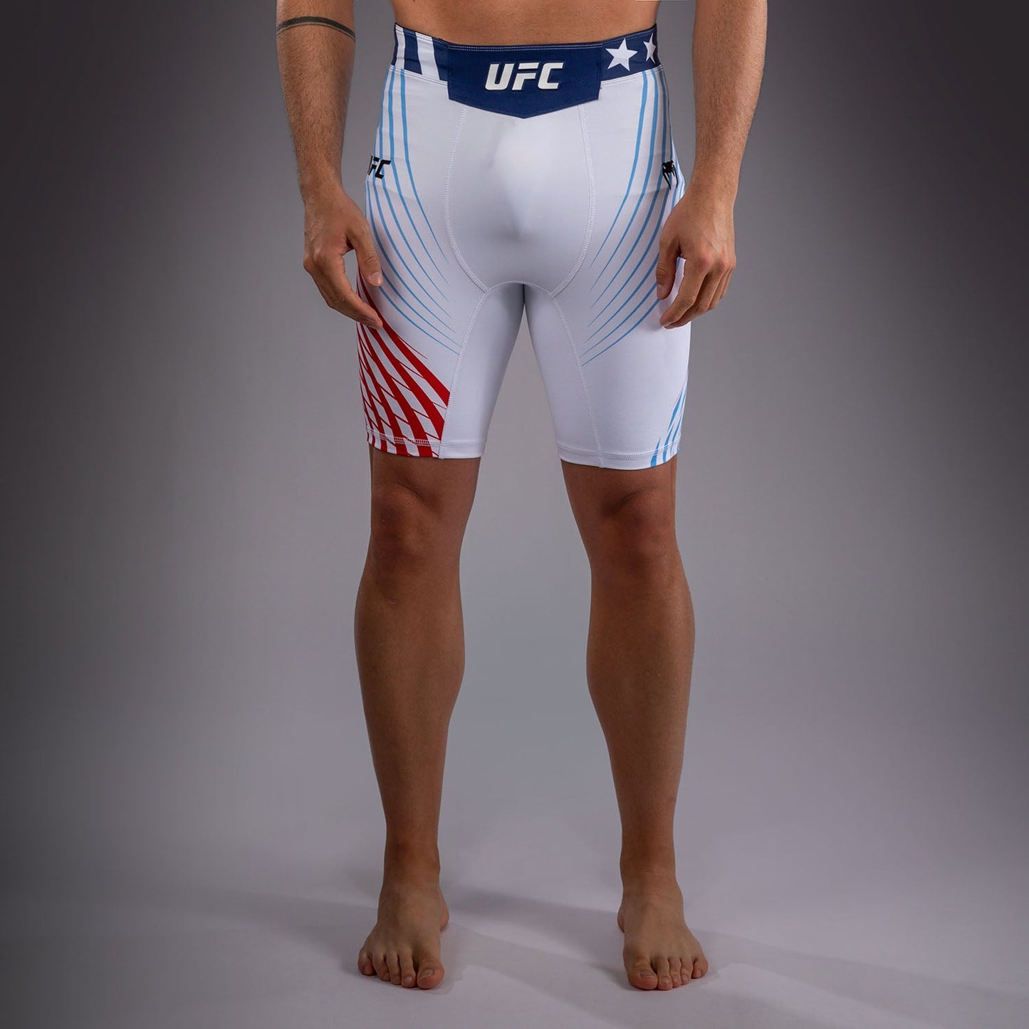 Official UFC Freedom 250 by Venum Authentic Fight Night Vale Tudo Shorts für Herren - Weiß