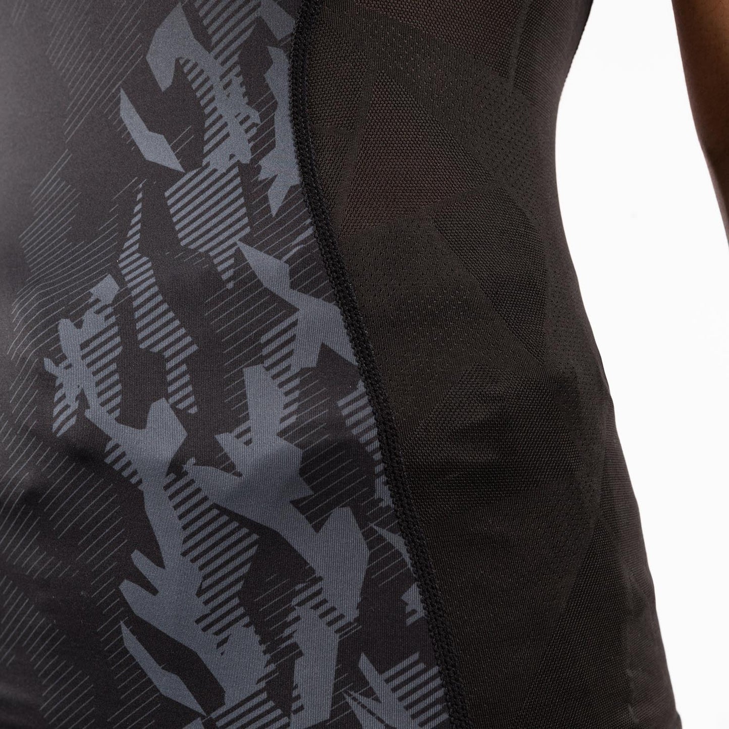 UFC Venum Authentic Fight Week Damen Performance Tank Top - Schwarz