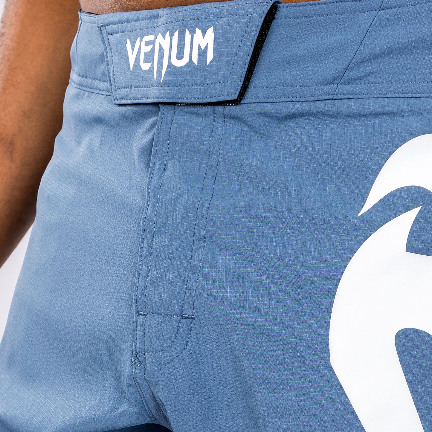 Venum Light 5.0 Fight Shorts - Blau/Weiß