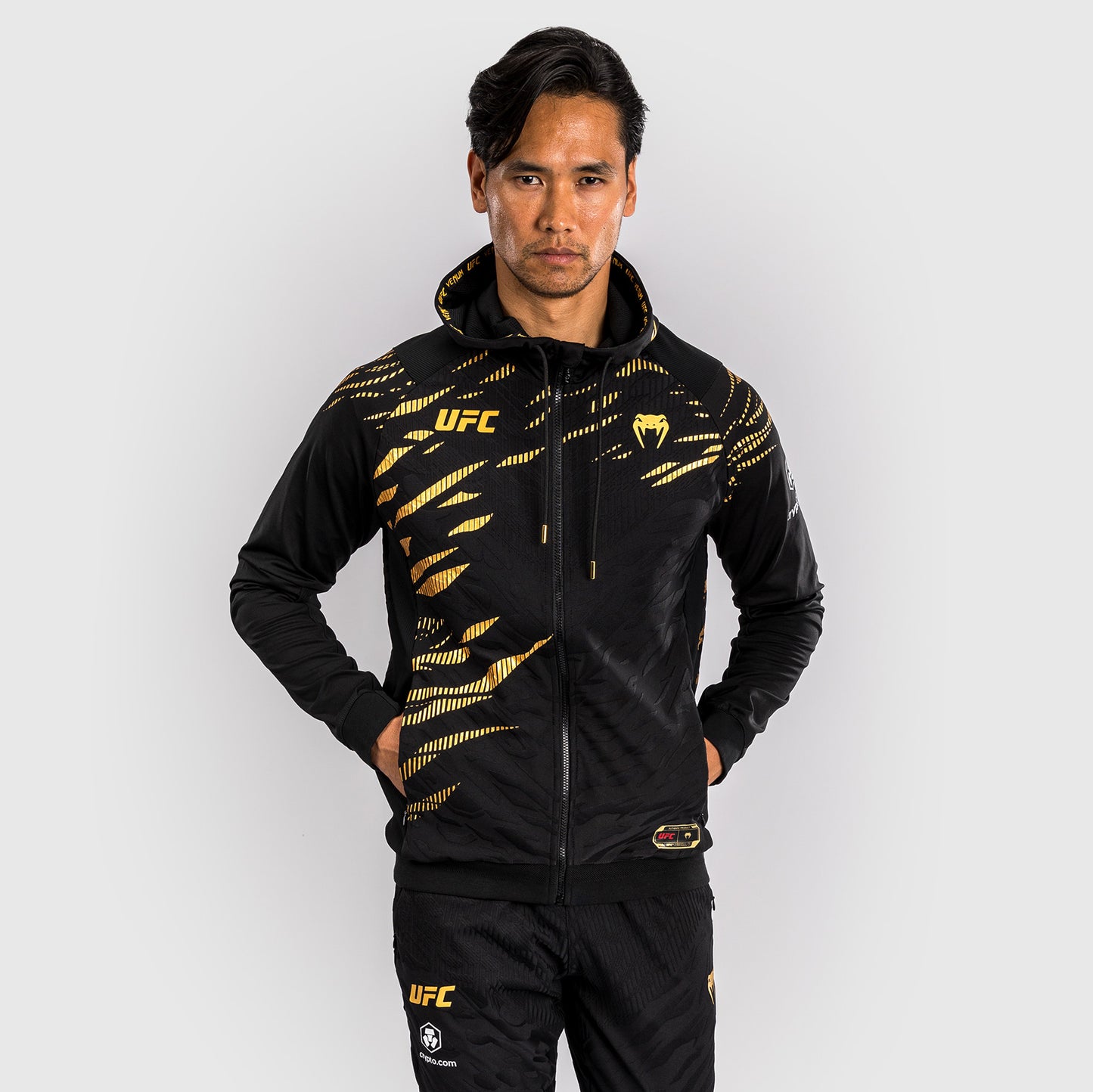 UFC Fusion by Venum Authentic Fight Night Herren Walkout Hoodie - Champion