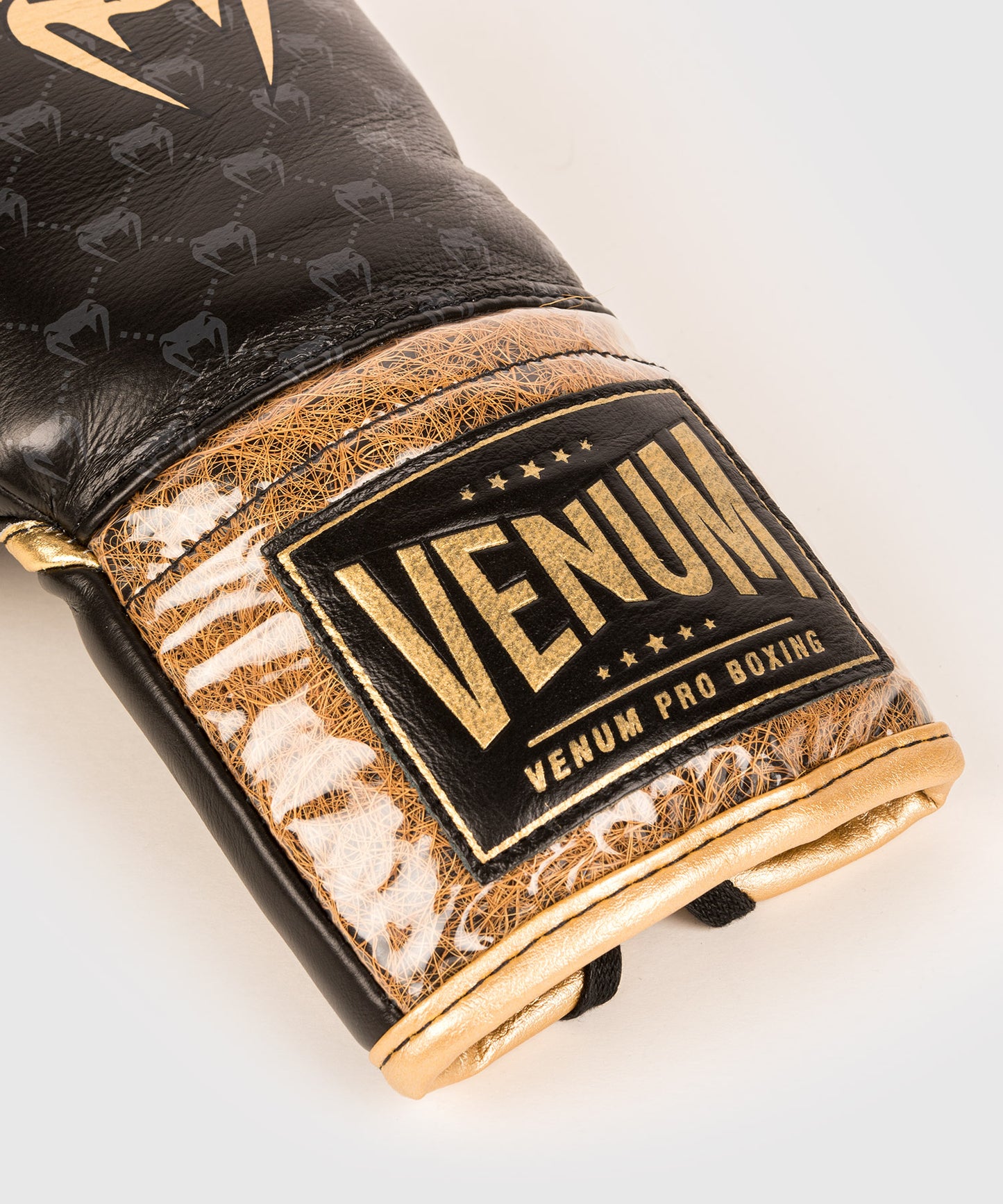 Venum Coco Monogram Pro Boxhandschuhe – Intense Black