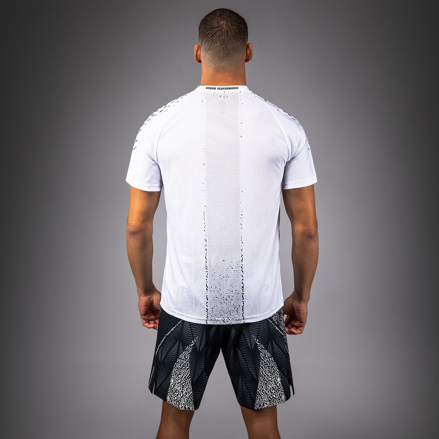 UFC Zenith by Venum Authentic Fight Night Offizielles Walkout-Trikot Herren - Weiß