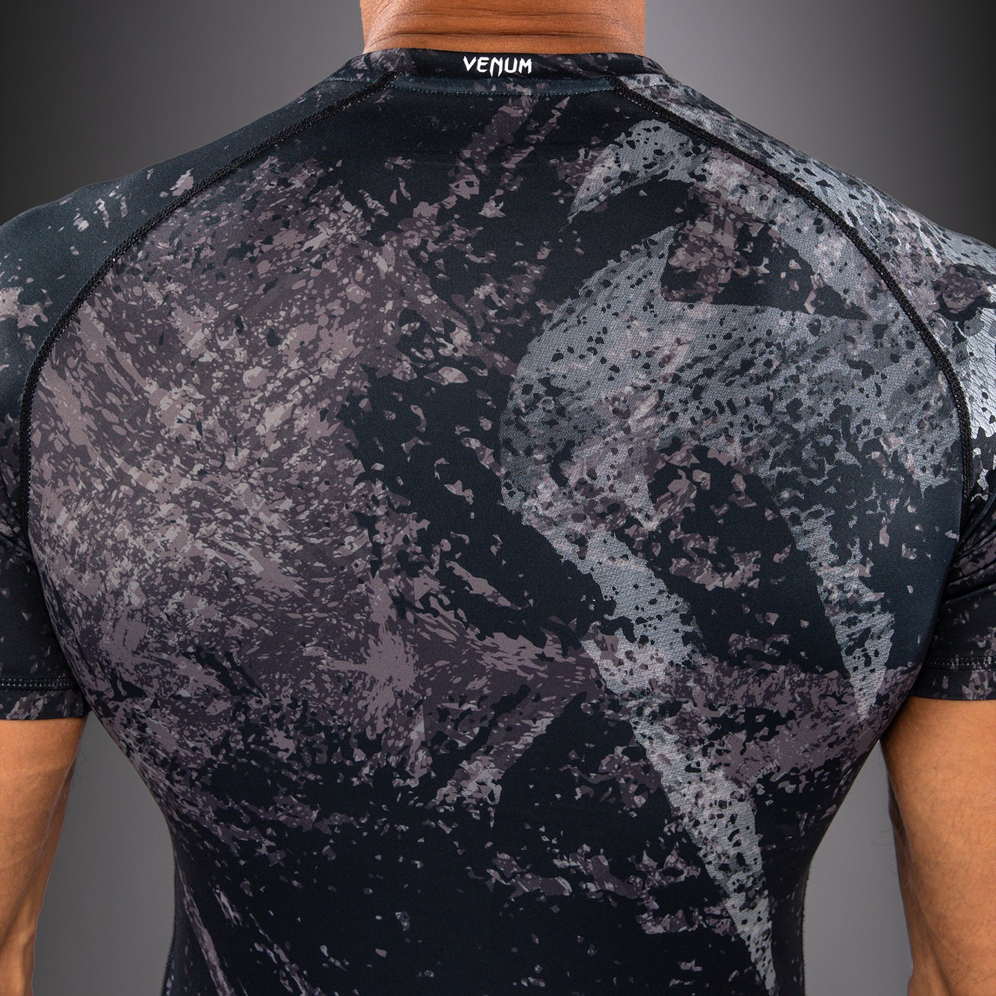 Venum Rage & Workout Kurzarm-Rashguard - Schwarz/Grau