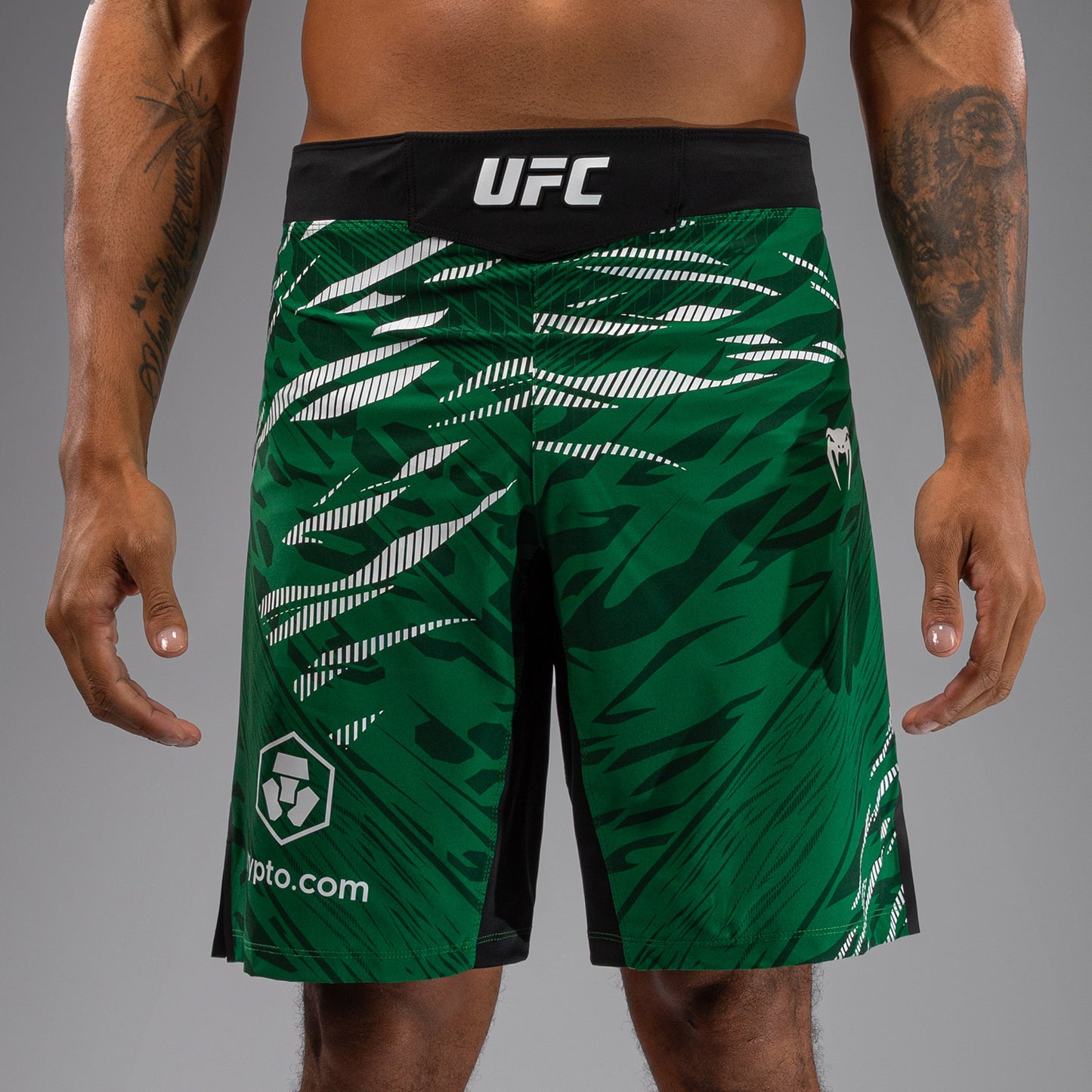 UFC Fusion by Venum Authentic Fight Night Herren Fight Short - Long Fit - Grün