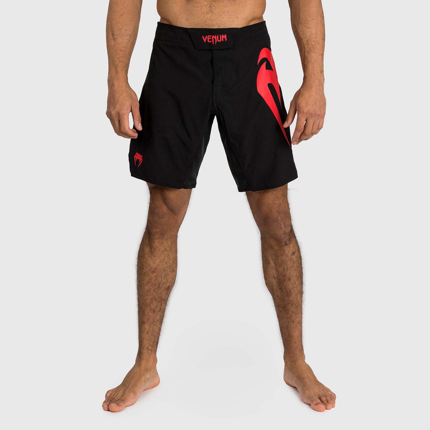 Venum Light 5.0 Fight Shorts - Schwarz/Rot