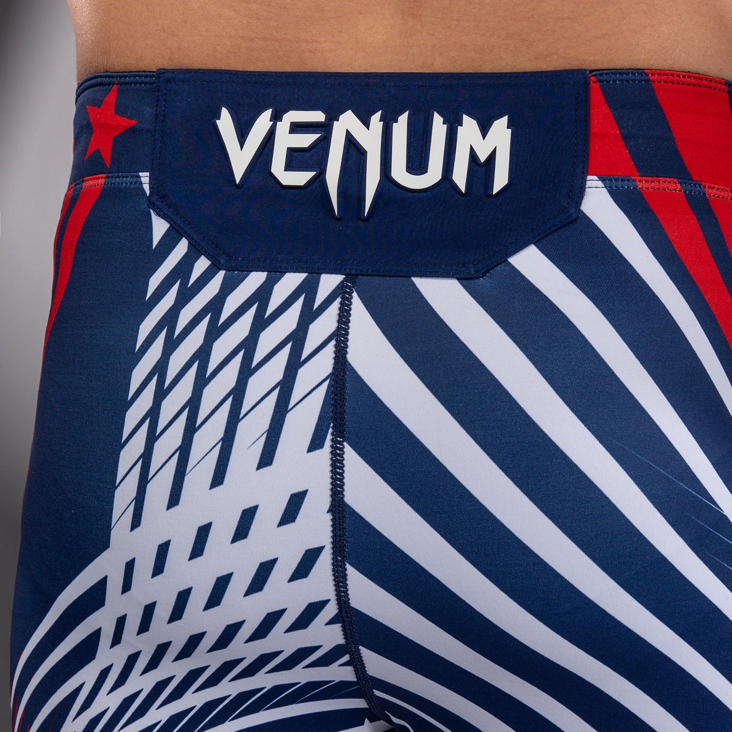 Official UFC Freedom 250 by Venum Authentic Fight Night Vale Tudo Shorts für Herren - Blau