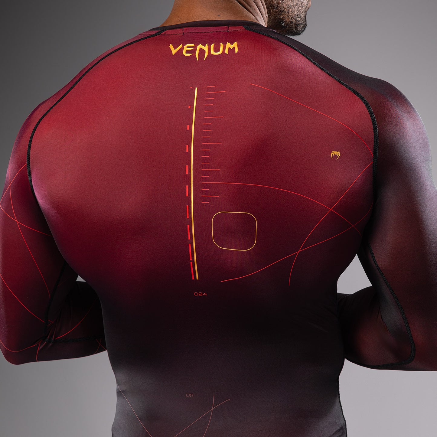 Venum Tactical XT Herren Langarm Rashguard - Schwarz/Burgund/Gold
