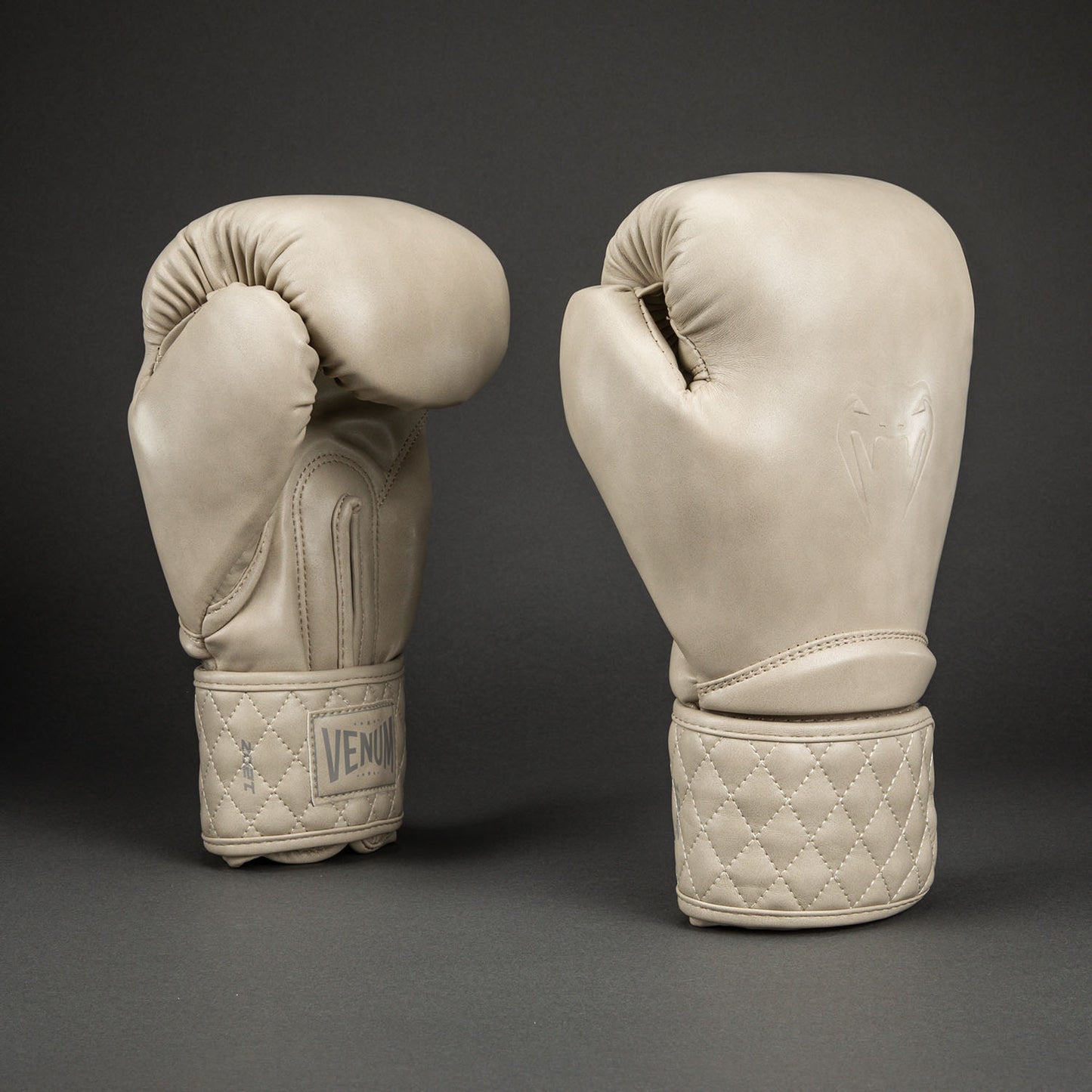 Venum Impact Classic Boxhandschuhe – Elfenbein
