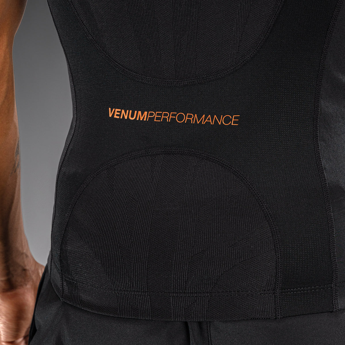 Venum G-Fit Revolution Kurzarm-Rashguard - Schwarz/Kupfer