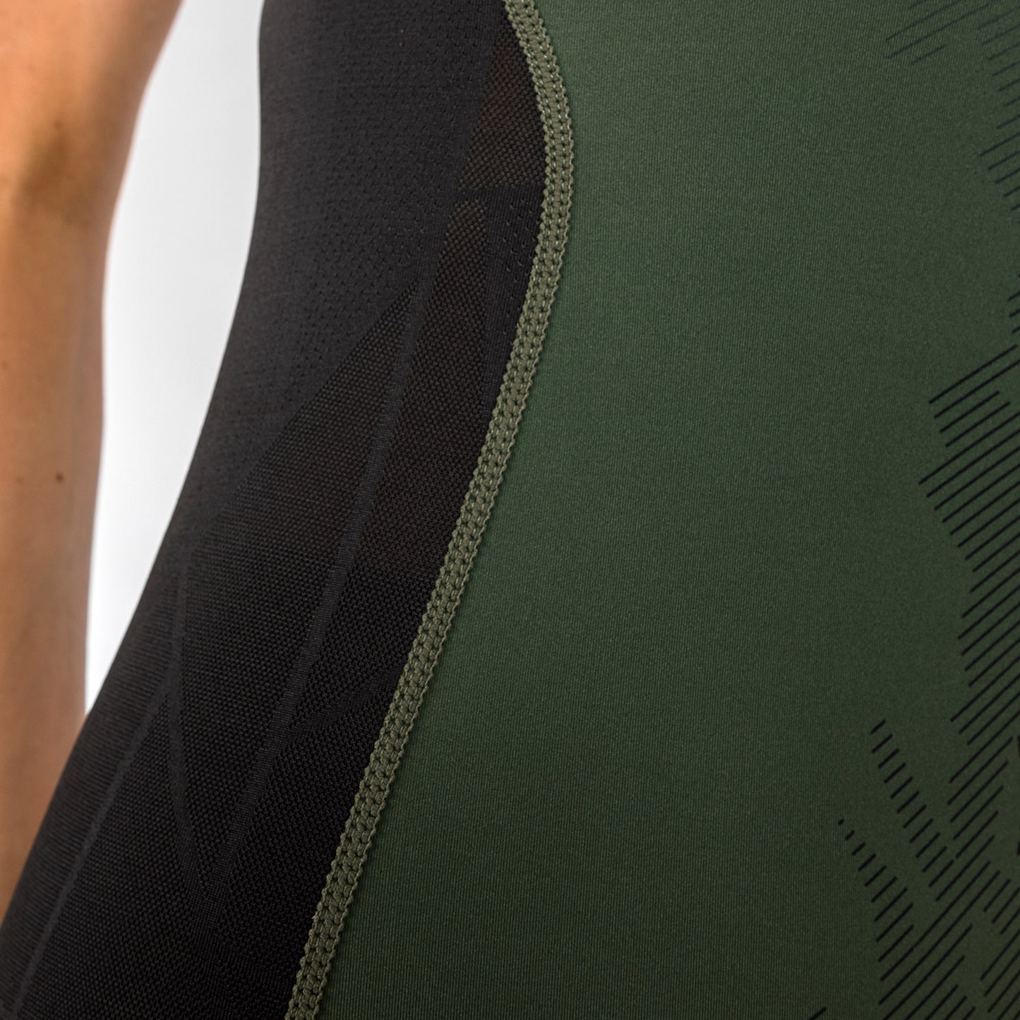 UFC Venum Authentic Fight Week Damen Performance Tanktop für Frauen - Khaki