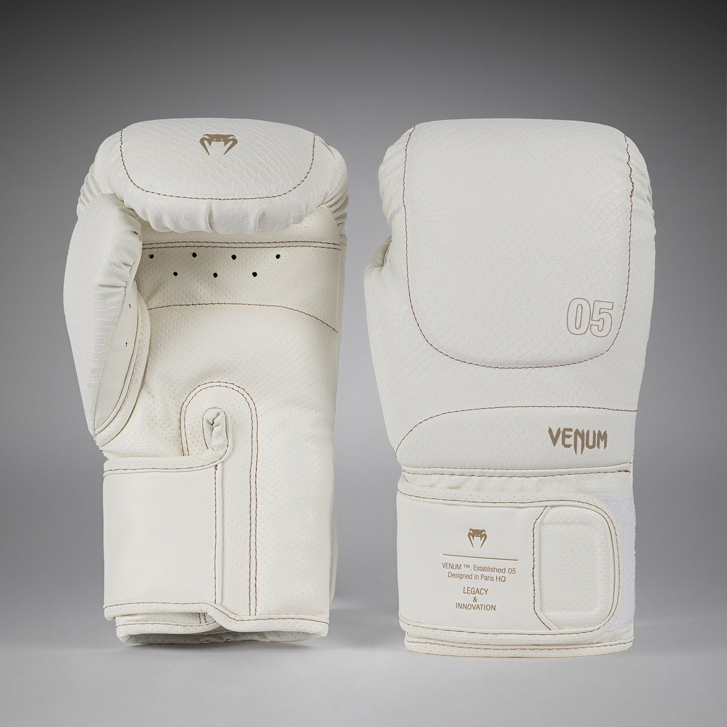 Venum Impact Evo Scales Boxhandschuhe – Elfenbein