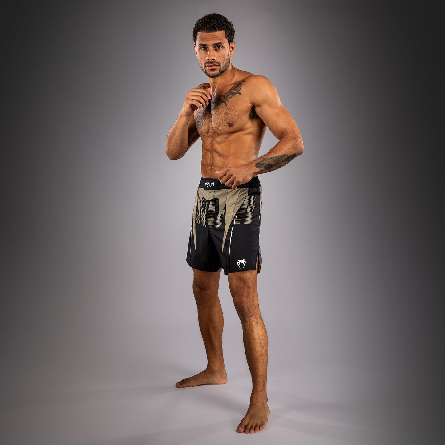 Venum Adrenaline Kampfshorts – Schwarz/Sand
