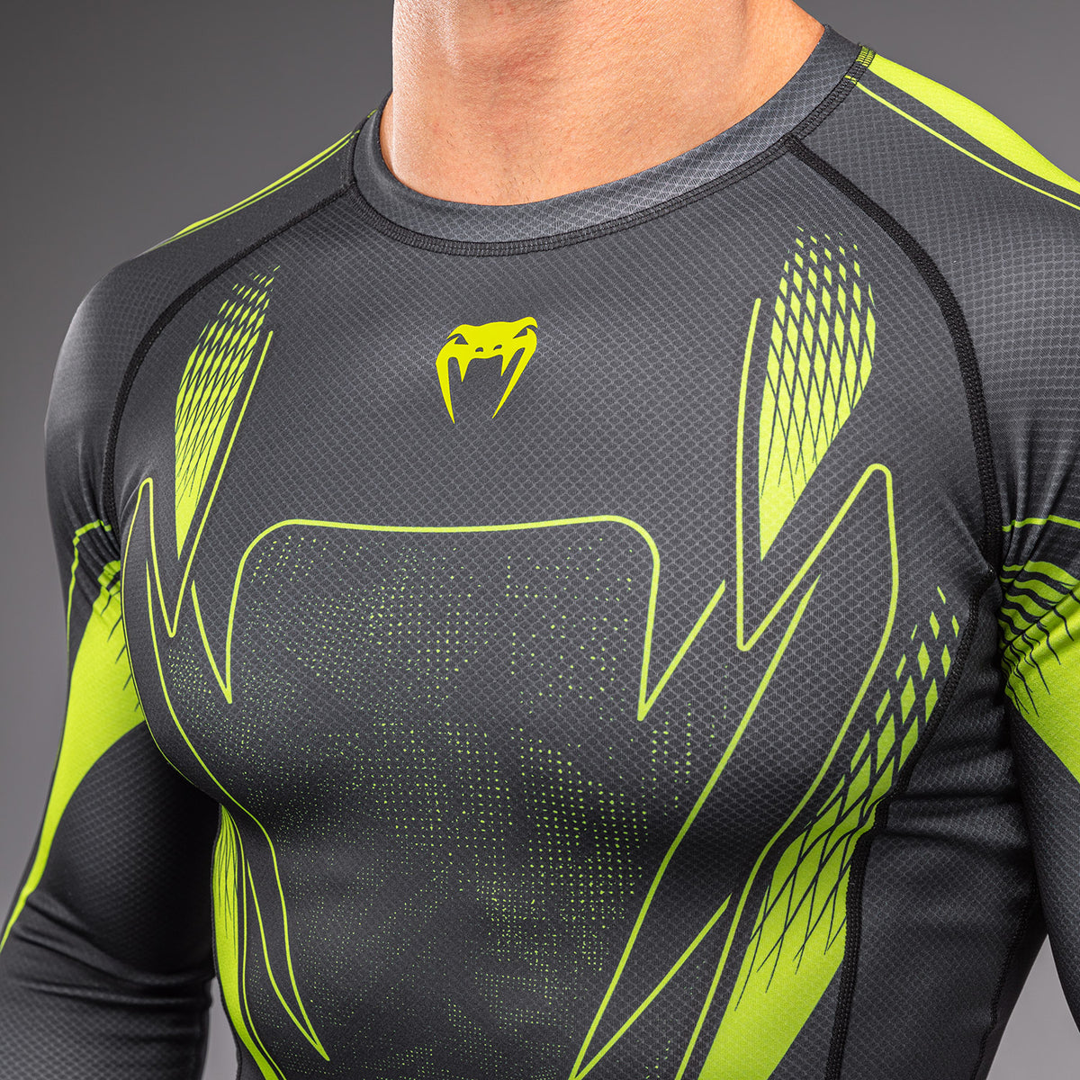 Venum Amazonia Reborn Langarm-Rashguard - Schwarz/Grün