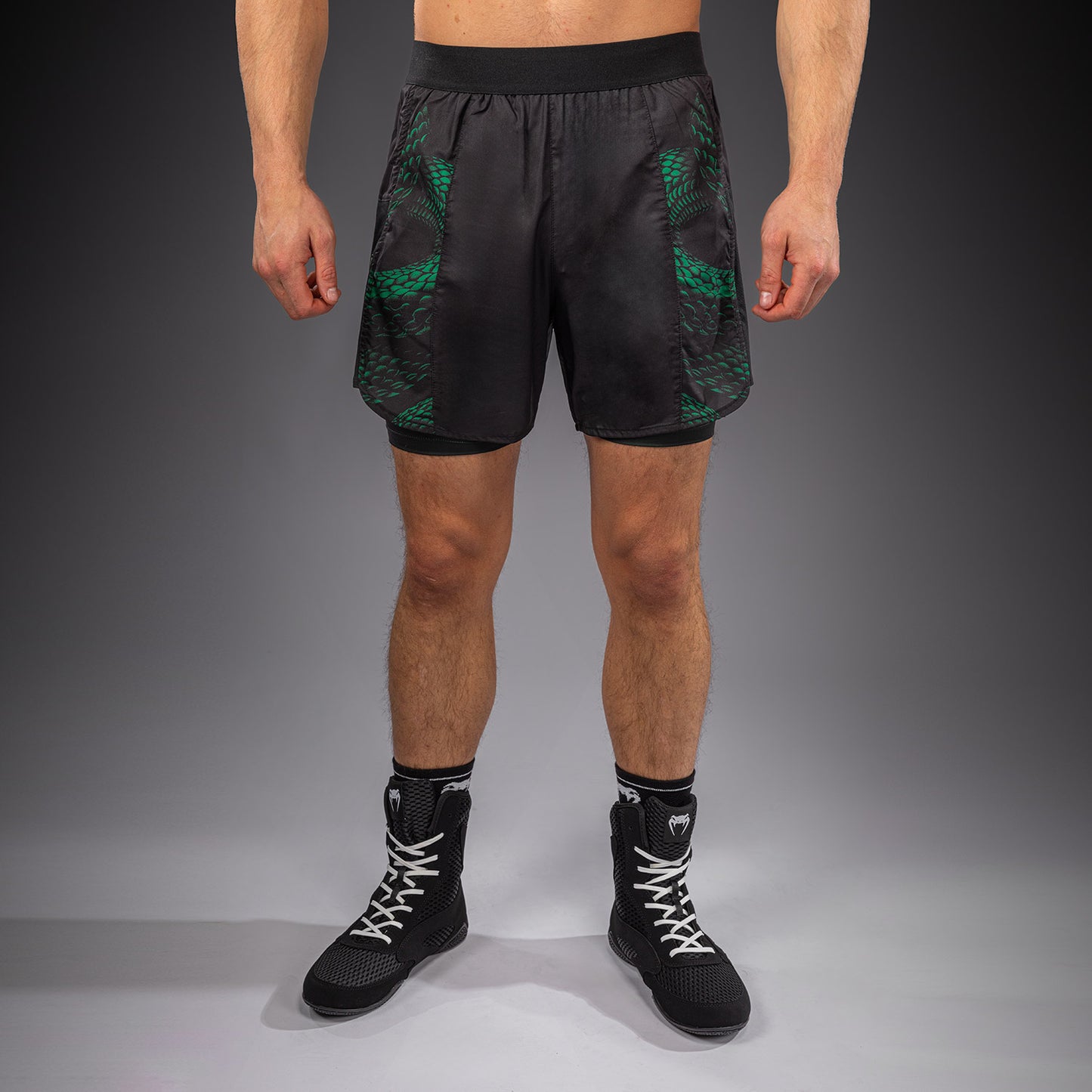 Venum Matupa Trainingsshorts - Schwarz/Grün/Gold
