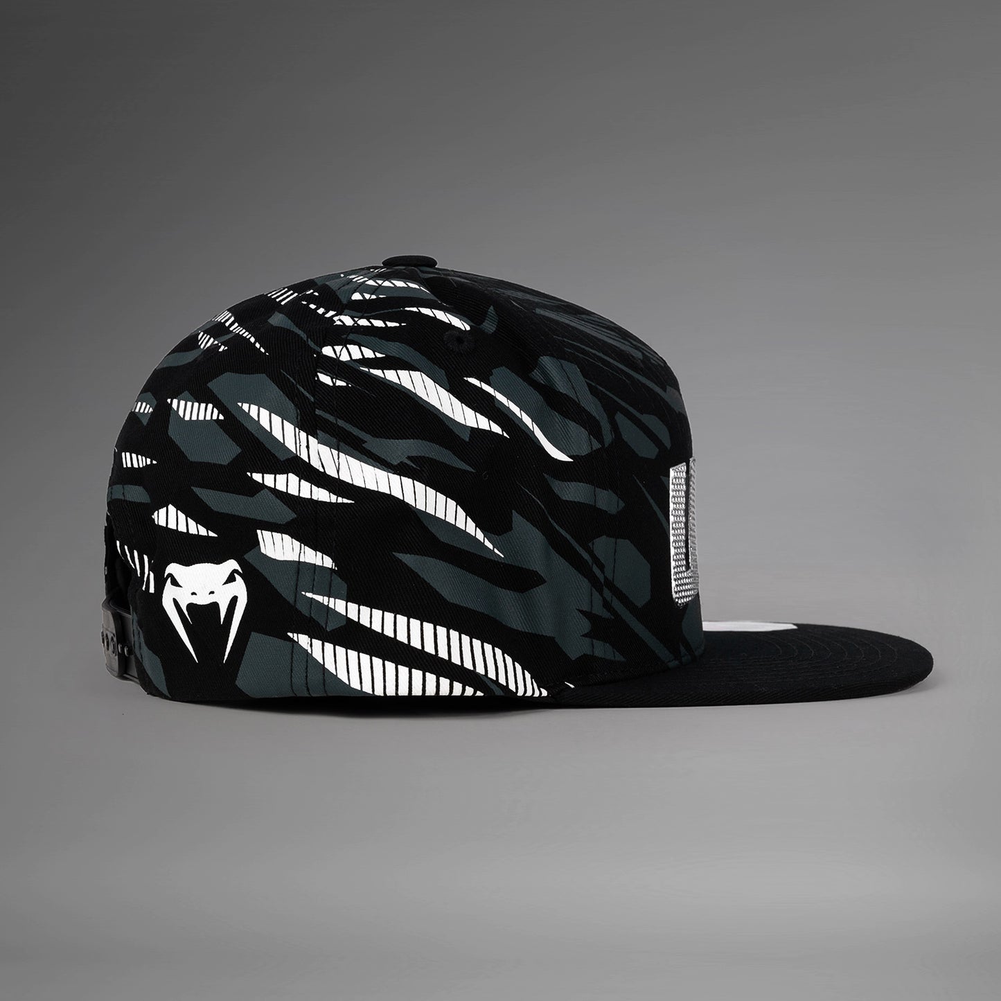 UFC Fusion by Venum Authentic Fight Night Sport Cap - Schwarz