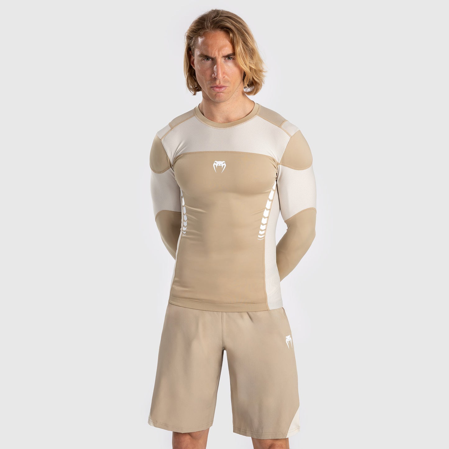 Venum Tempest Herren Langarm Rashguard - Beige/Sand