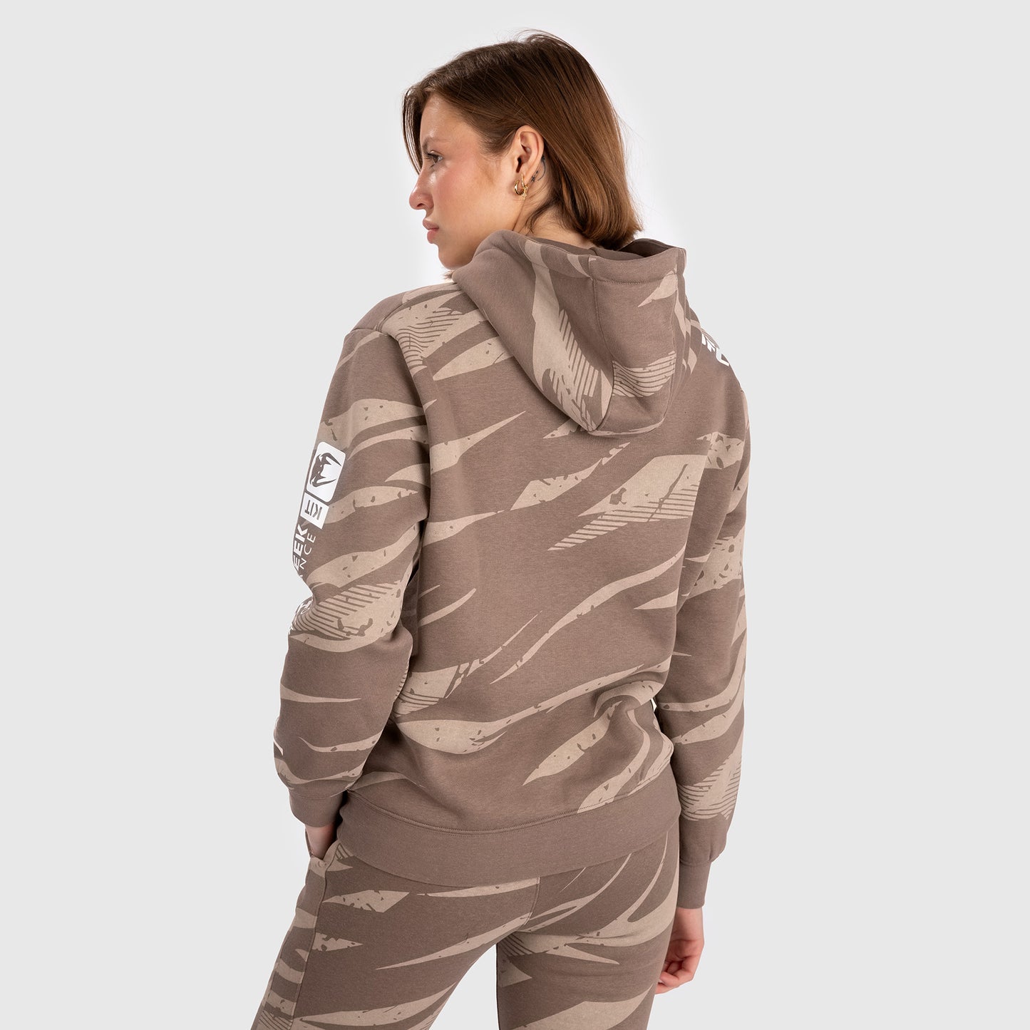 UFC Adrenaline by Venum Fight Week Frauen Pullover Hoodie - Desert Camo