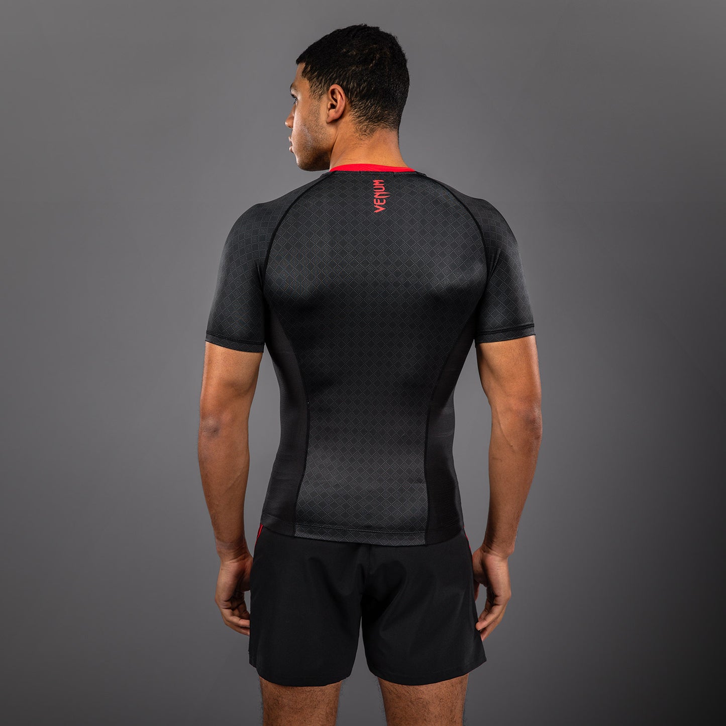 Venum x Roger Gracie Signature Kurzarm Rashguard - Schwarz/Rot