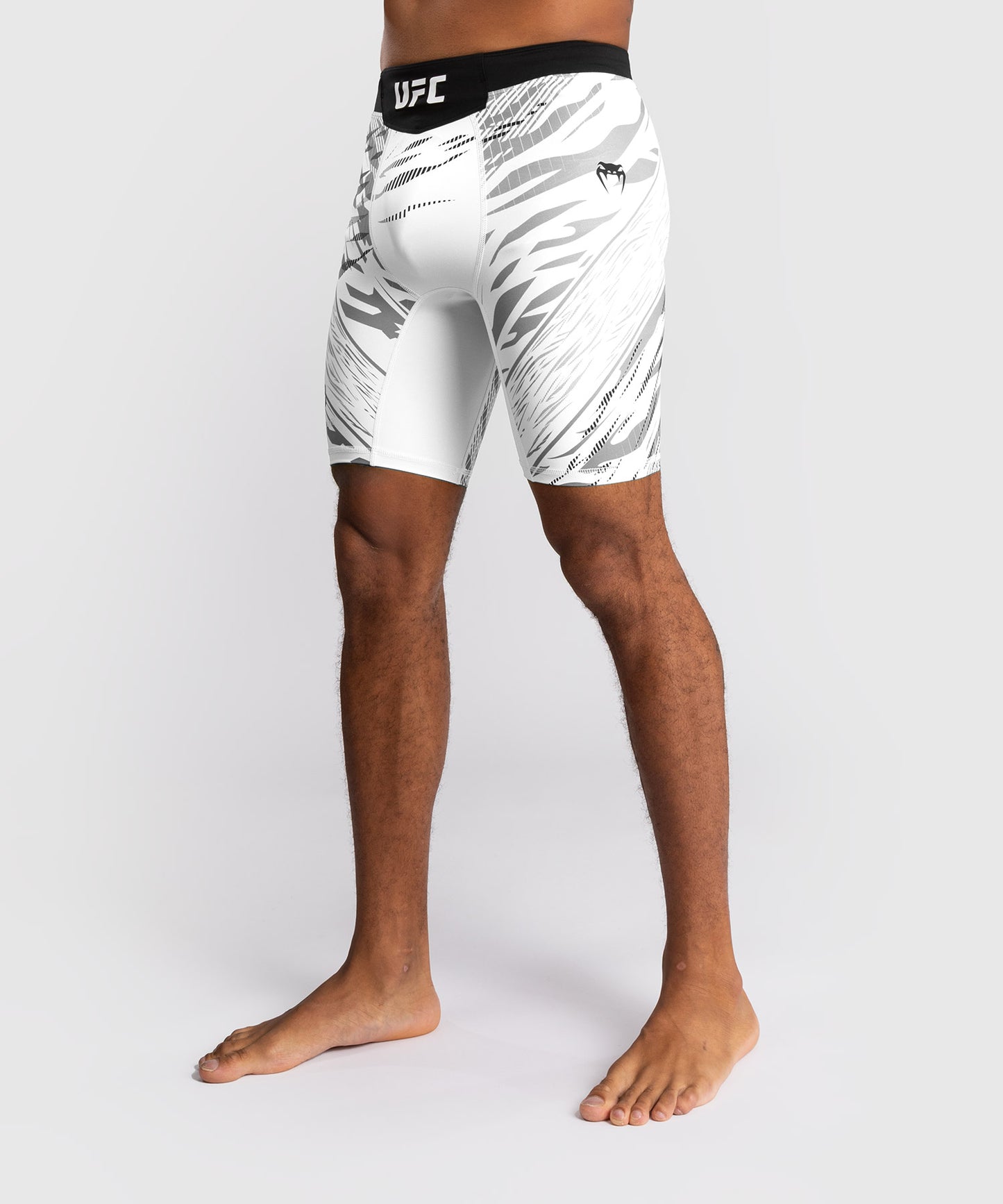 UFC Fusion by Venum Authentic Fight Night Herren Vale Tudo Short - Weiß