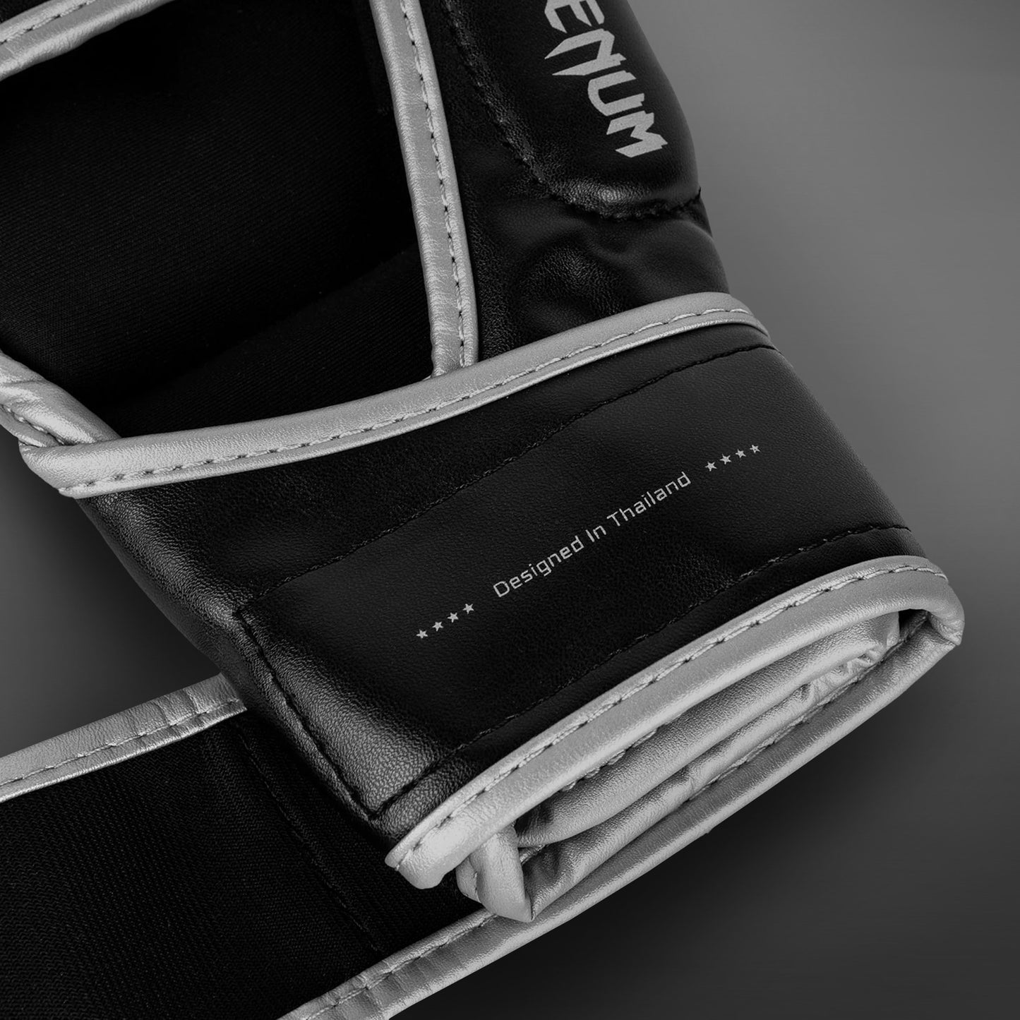 Venum Challenger 2.0 MMA-Handschuhe – Schwarz/Silber