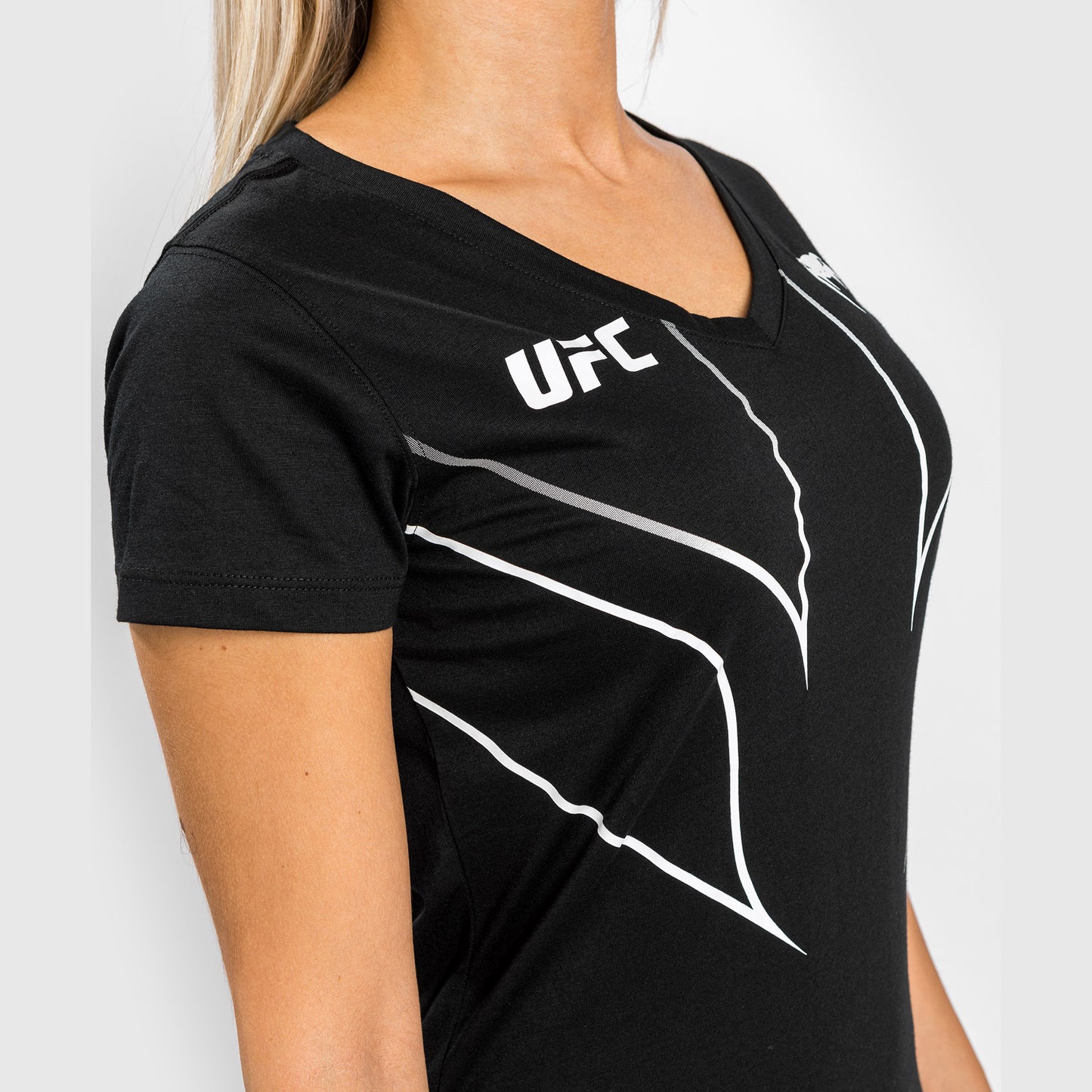 UFC Venum Fight Night 2.0 Replica Frauen-T-Shirt - schwarz