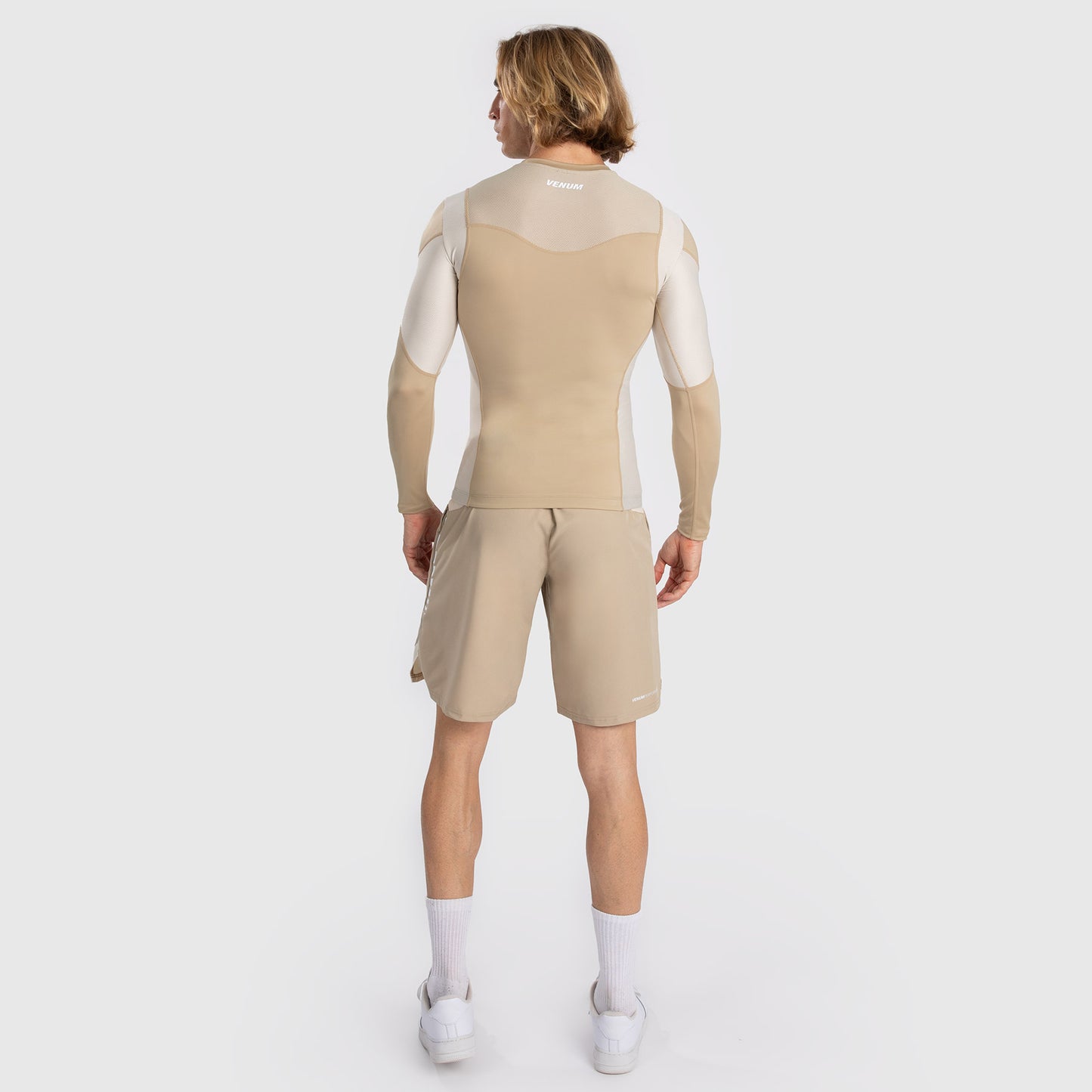 Venum Tempest Herren Langarm Rashguard - Beige/Sand