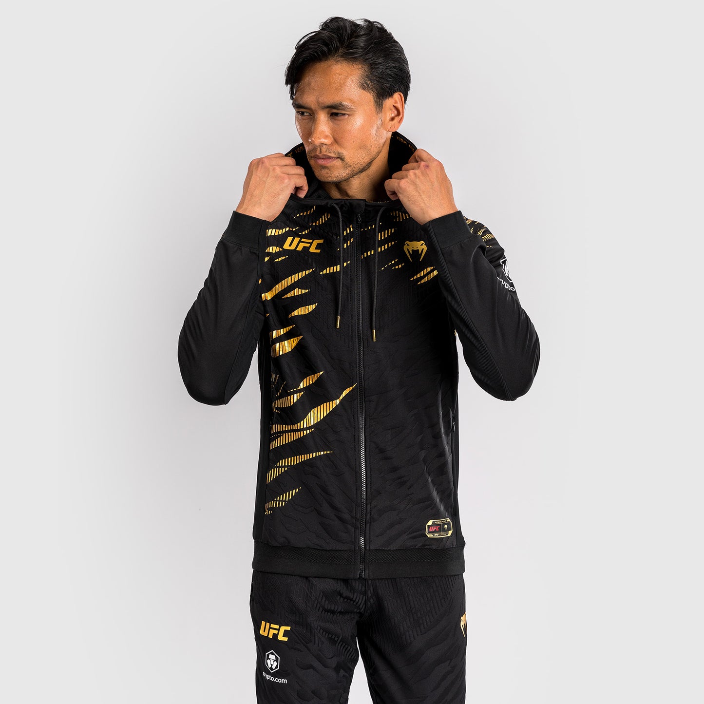 UFC Fusion by Venum Authentic Fight Night Herren Walkout Hoodie - Champion