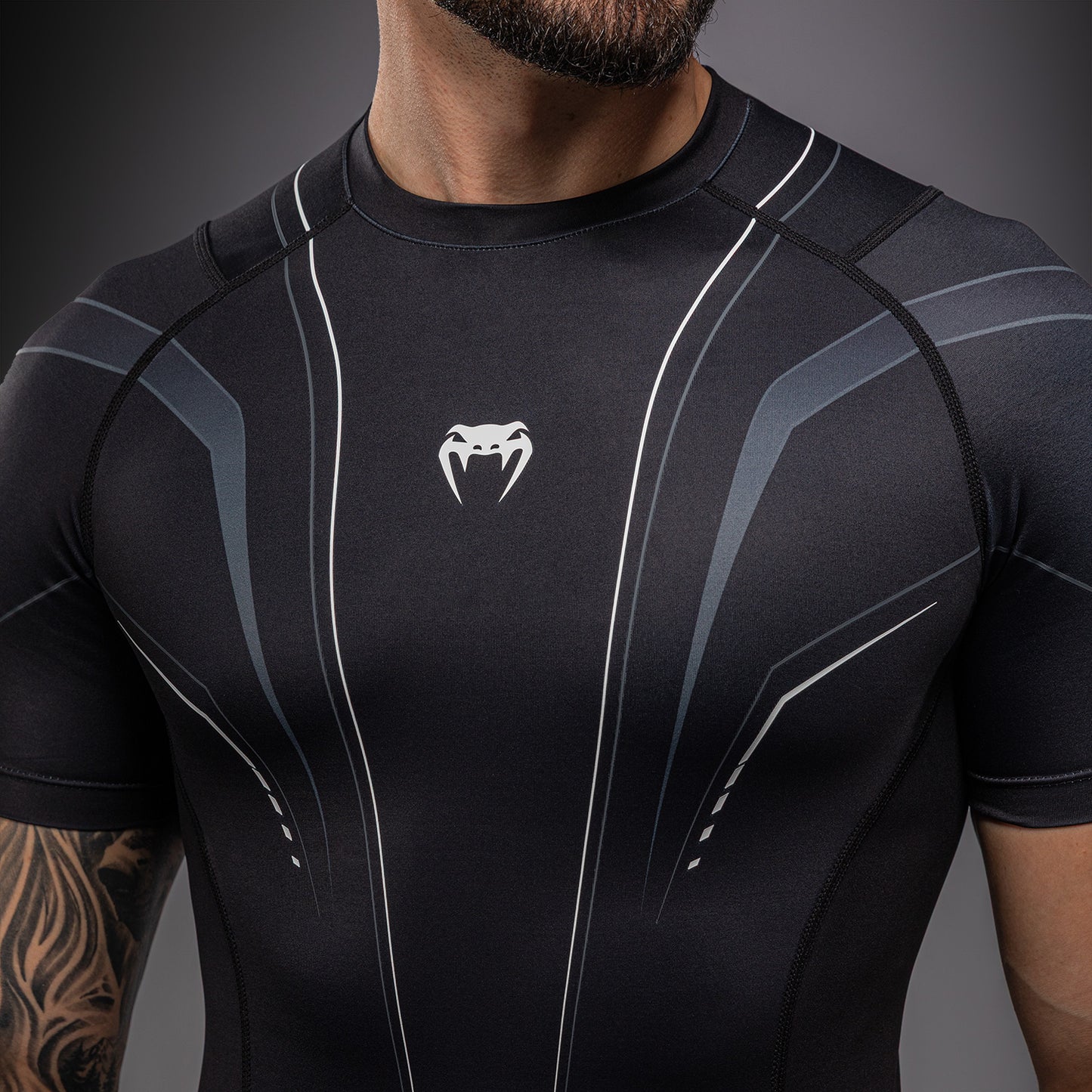 Venum Streamline Kurzarm Rashguards – Schwarz/Weiß