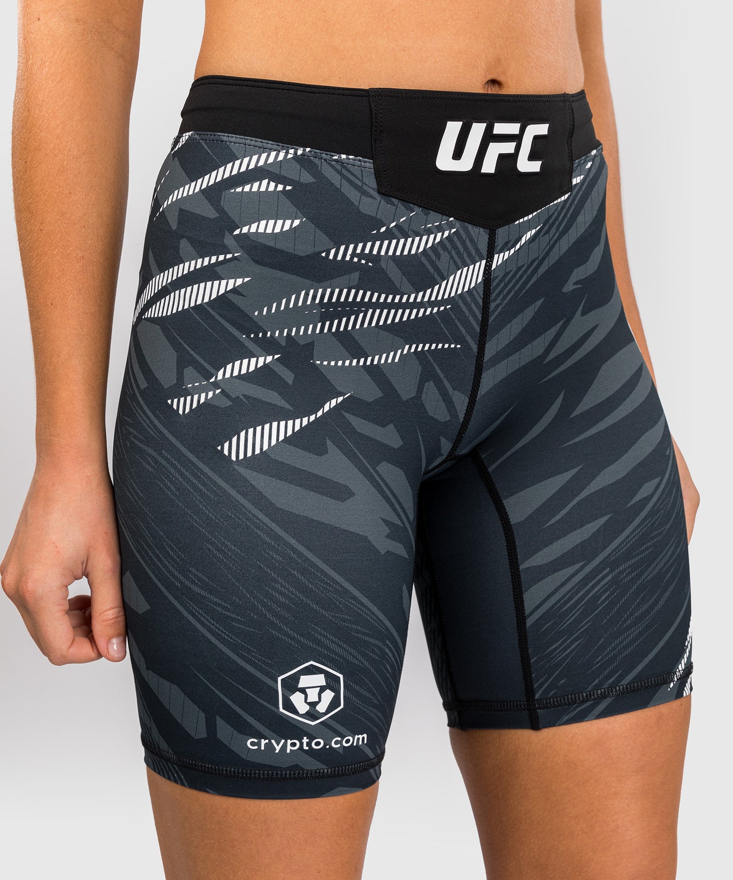 UFC Fusion by Venum Authentic Fight Night Damen Vale Tudo Short - Long Fit - Schwarz