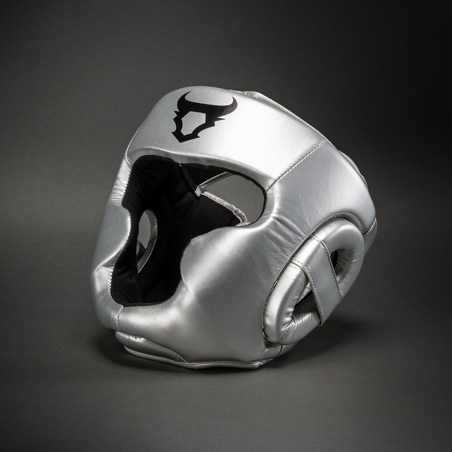 Ringhorns Charger by Venum Kopfschutz – Silber/Schwarz